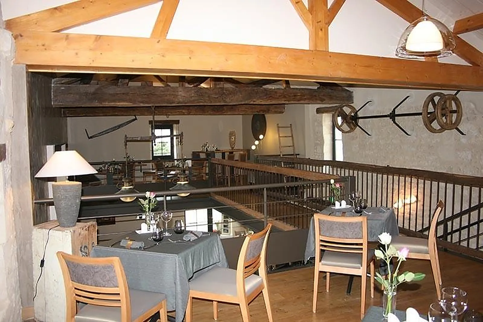 Cafés et Restaurants, RESTAURANTS - SAINT-ROGATIEN (CHARENTE-MARITIME) : LA PIERREVUE