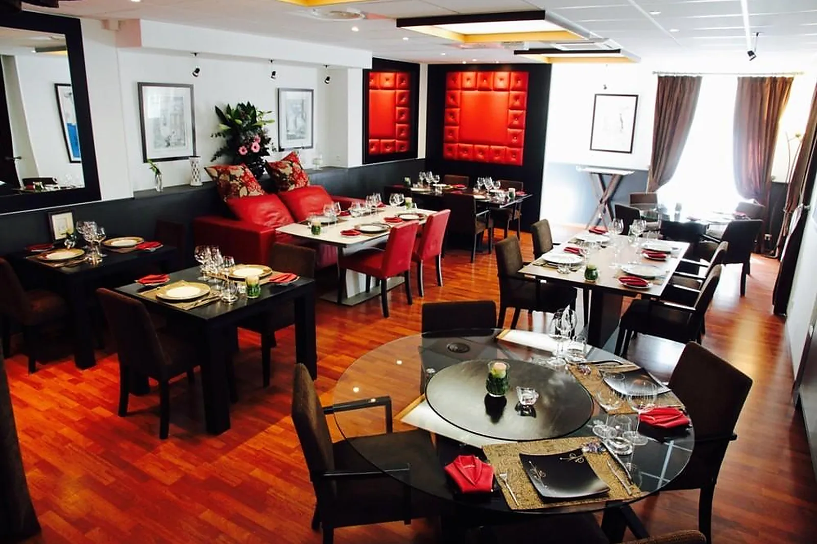 Cafés et Restaurants, RESTAURANTS - SAINT-VALENTIN (INDRE) : AU 14 FÉVRIER