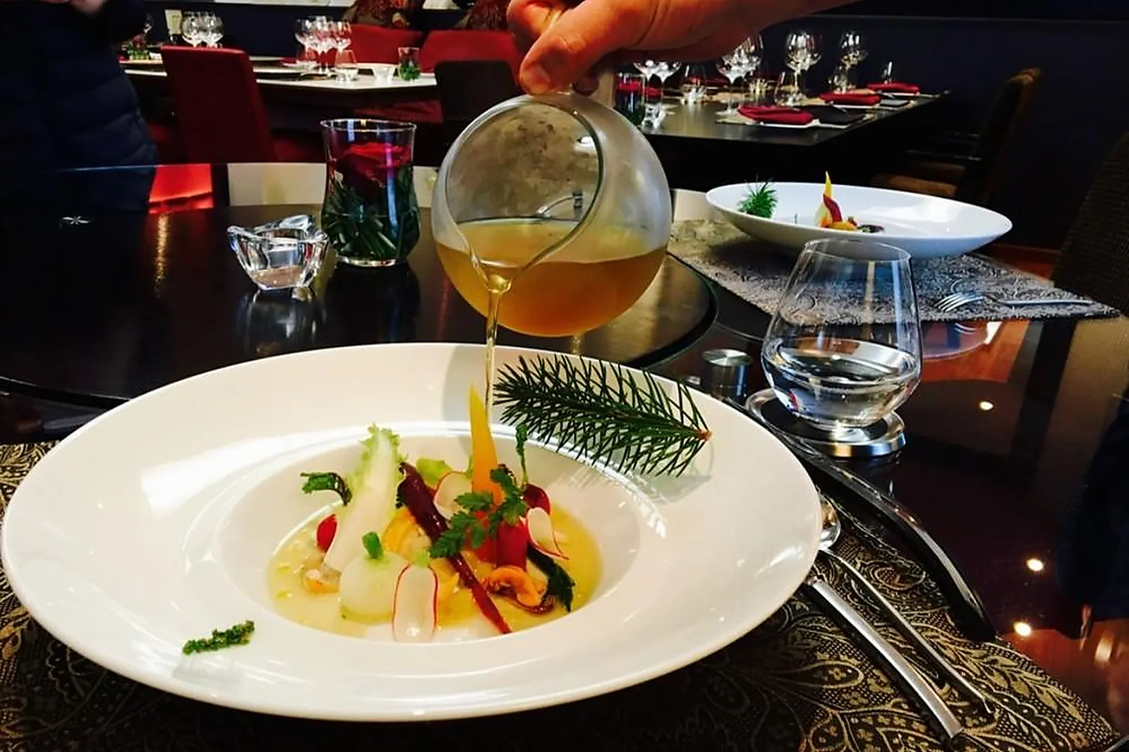 Cafés et Restaurants, RESTAURANTS - SAINT-VALENTIN (INDRE) : AU 14 FÉVRIER