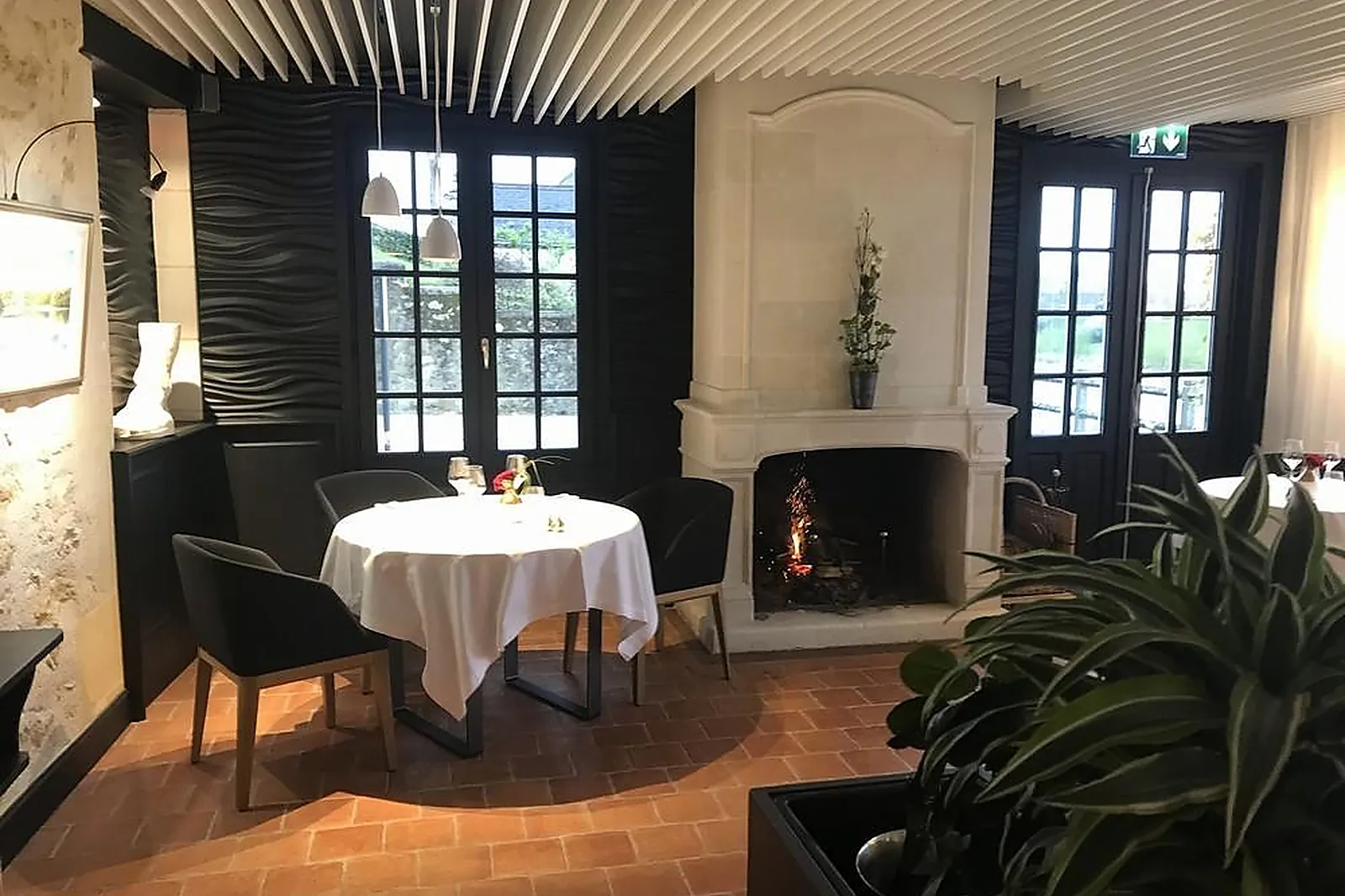 Cafés et Restaurants, RESTAURANTS - SAVONNIERES (INDRE-ET-LOIRE) : LA MAISON TOURANGELLE