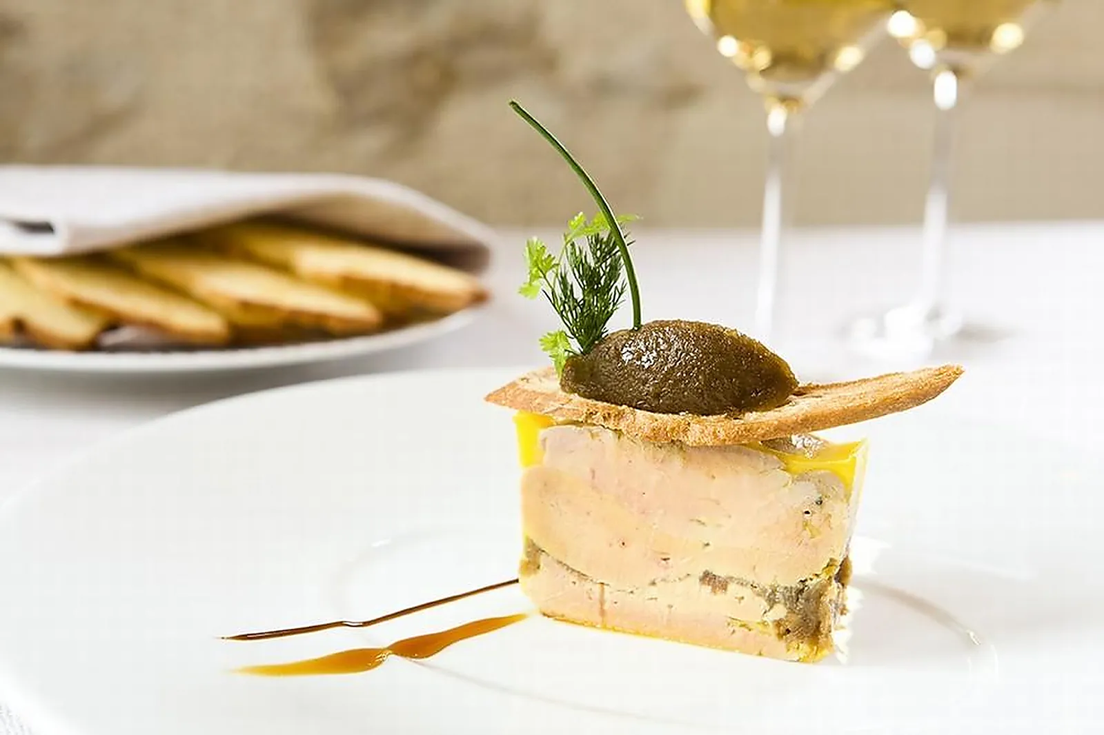 Cafés et Restaurants, RESTAURANTS - SAVONNIERES (INDRE-ET-LOIRE) : LA MAISON TOURANGELLE