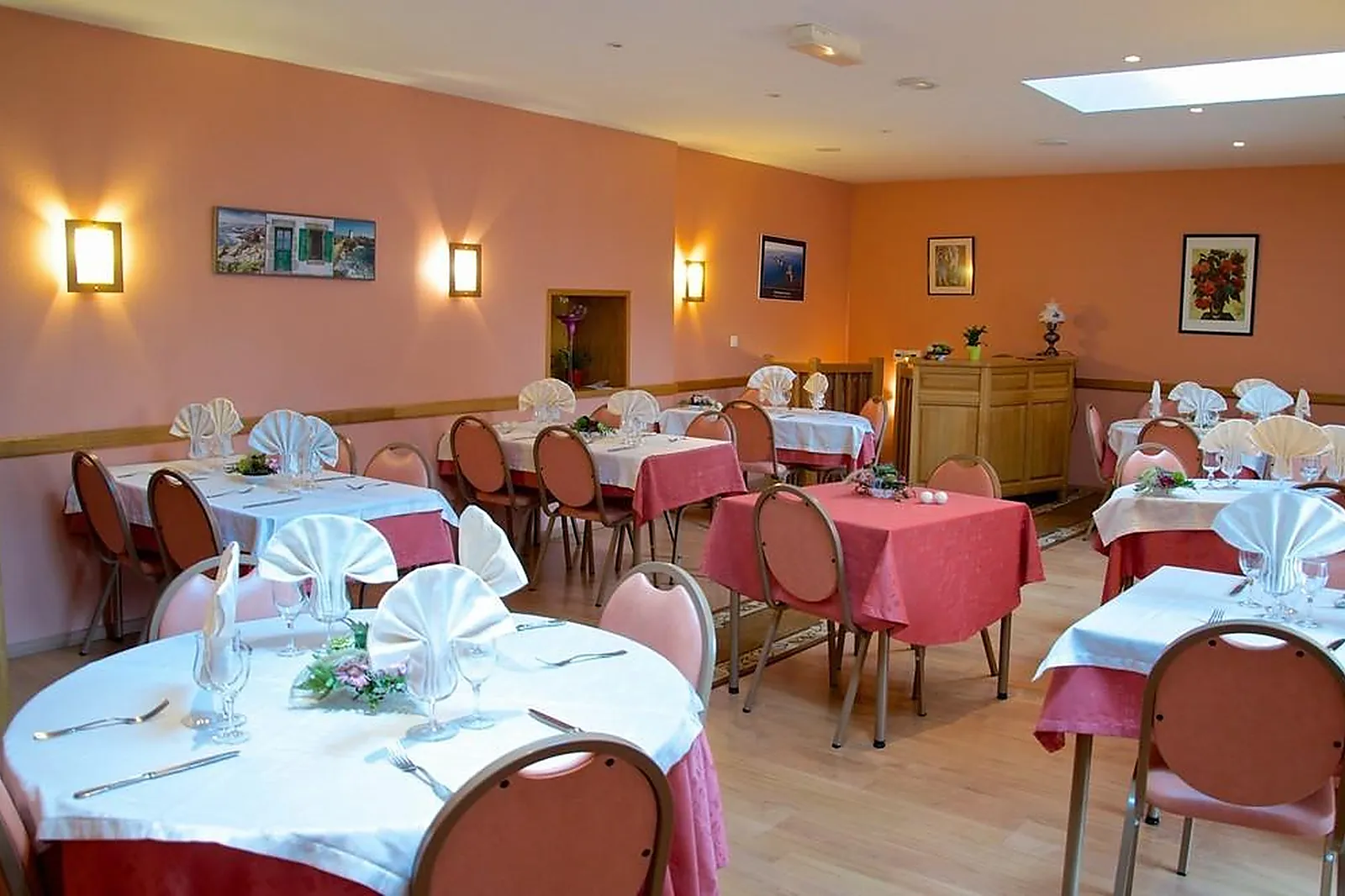 Cafés et Restaurants, RESTAURANTS - SCRIGNAC (FINISTÈRE) : LE SÉNÉCHAL