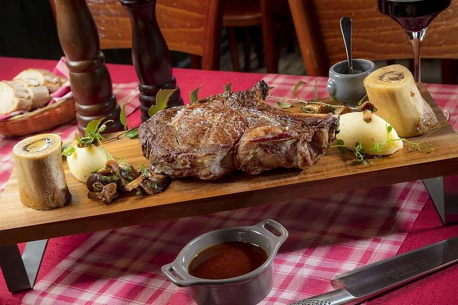 Cafés et Restaurants, RESTAURANTS - STRASBOURG (BAS-RHIN) : LA VIGNETTE