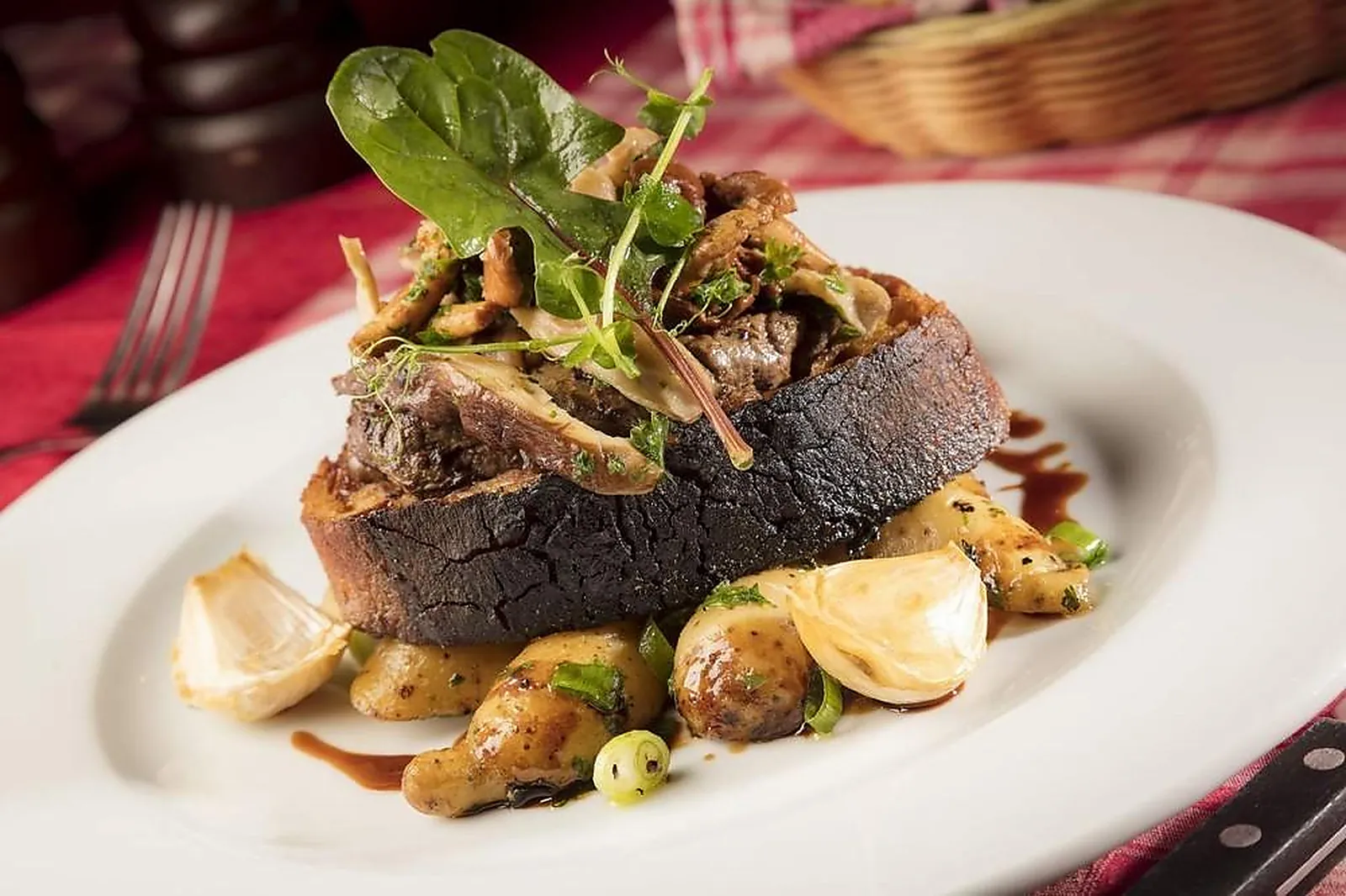 Cafés et Restaurants, RESTAURANTS - STRASBOURG (BAS-RHIN) : LA VIGNETTE