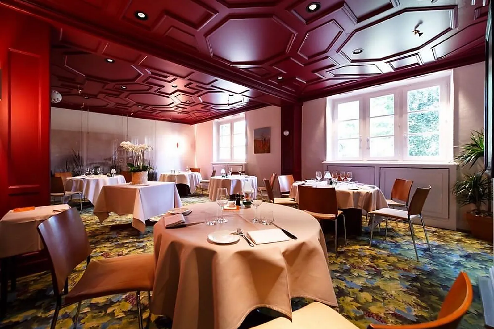 Cafés et Restaurants, RESTAURANTS - STRASBOURG (BAS-RHIN) : LE BUEREHIESEL