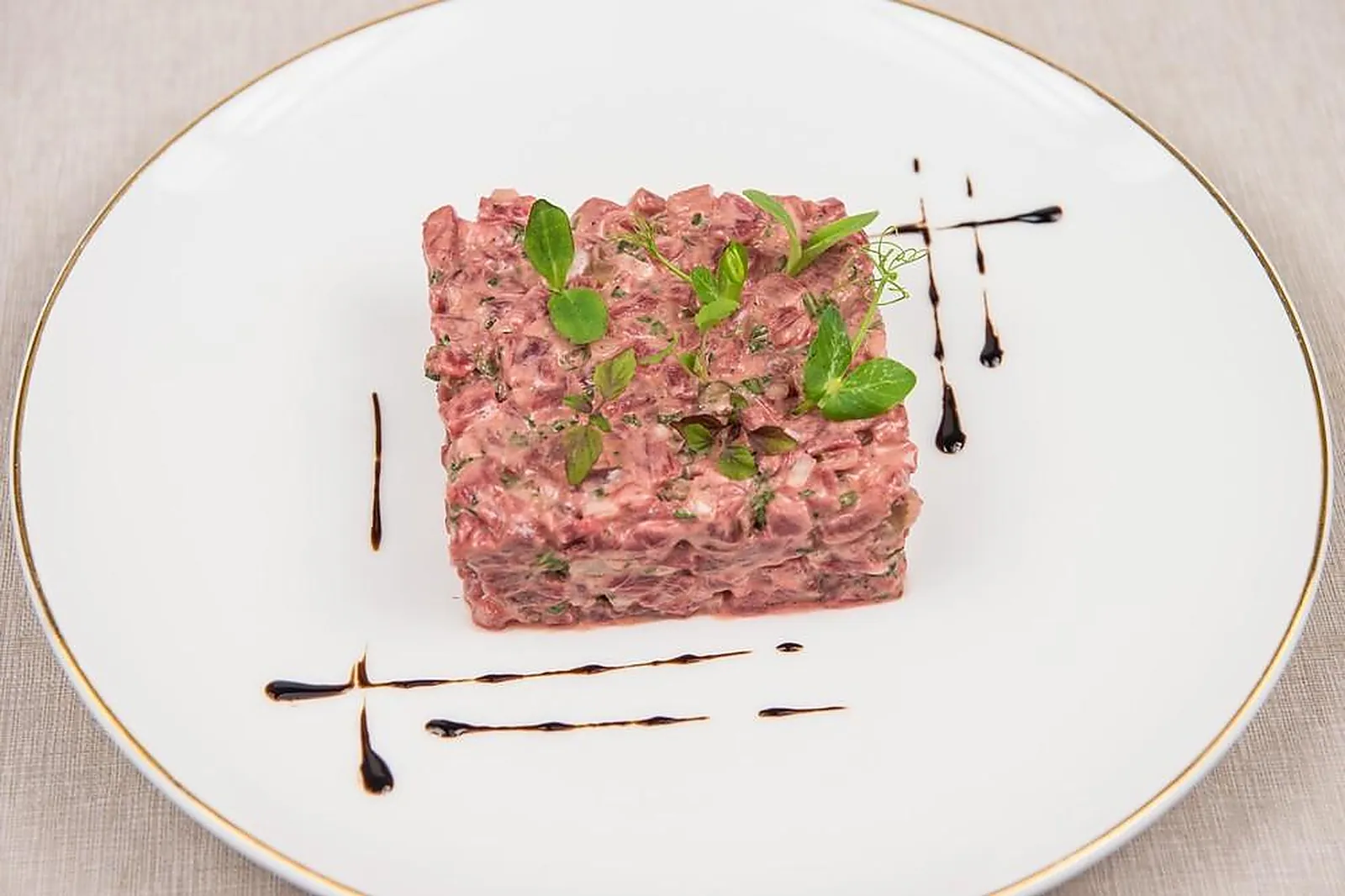 Cafés et Restaurants, RESTAURANTS - STRASBOURG (BAS-RHIN) : LES SECRETS DES GRANDS EXPRESS