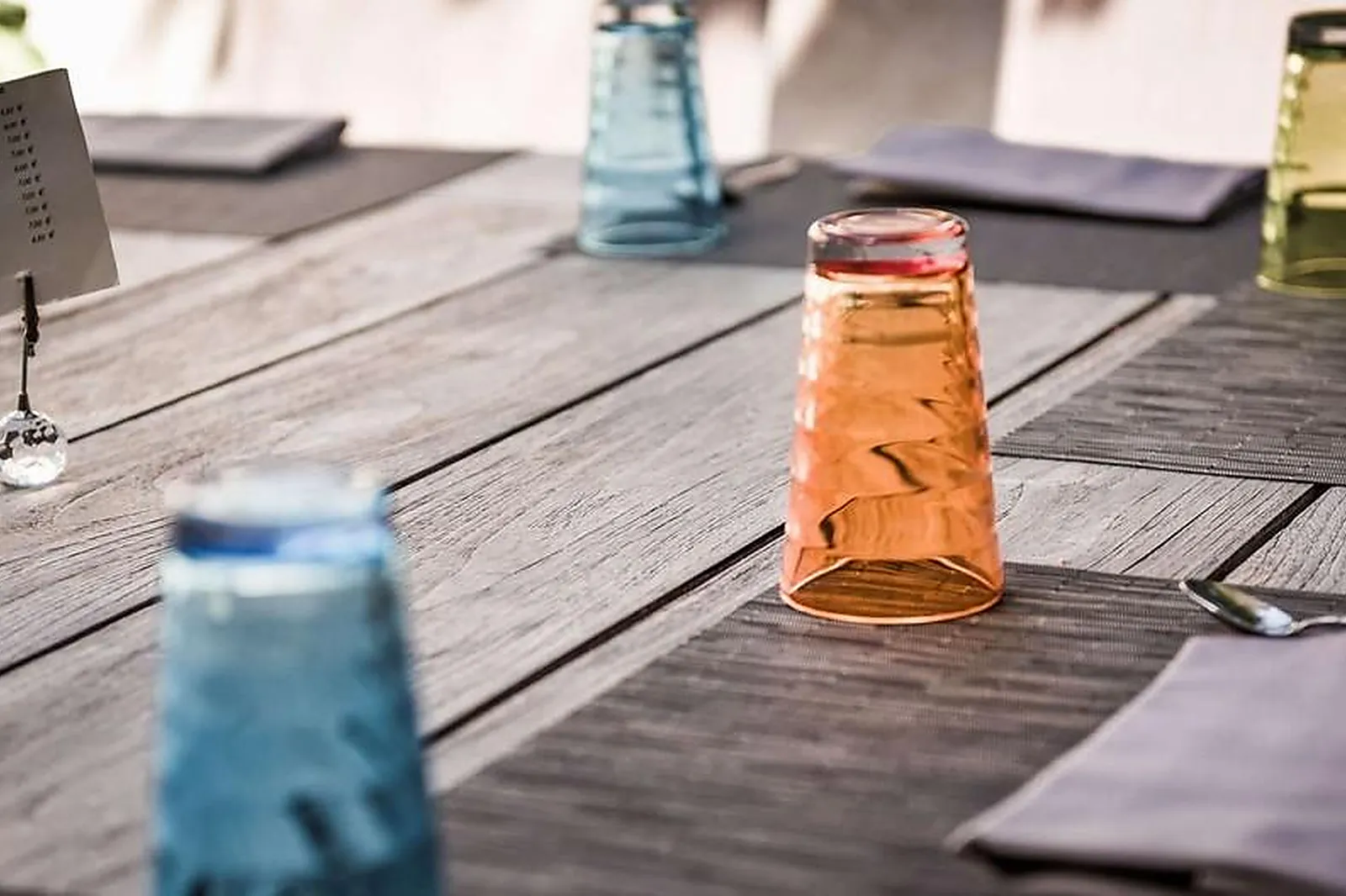 Cafés et Restaurants, RESTAURANTS - STRASBOURG (BAS-RHIN) : ZUEM YSEHUET