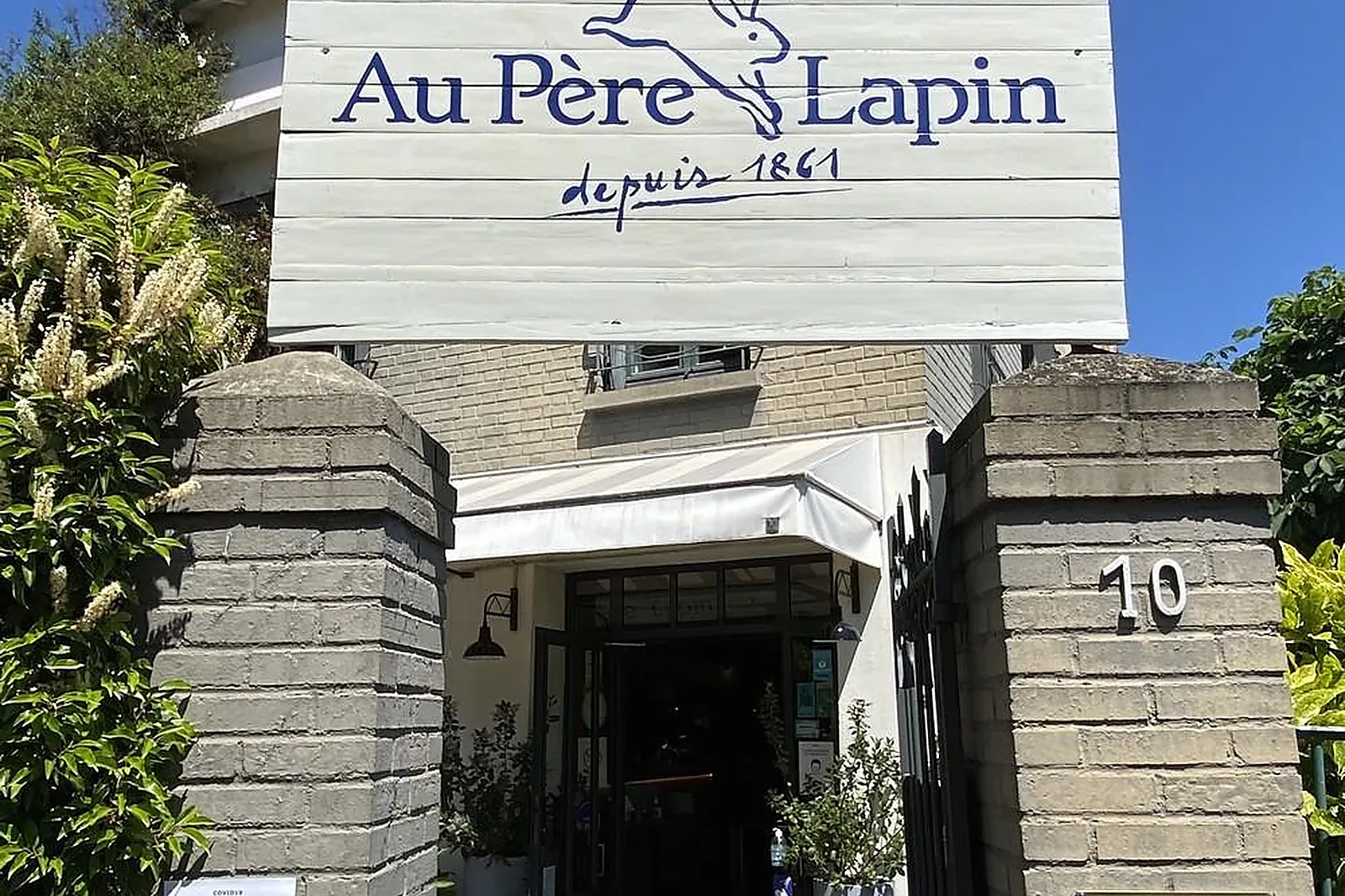 Cafés et Restaurants, RESTAURANTS - SURESNES (HAUTS-DE-SEINE) : AU PÈRE LAPIN
