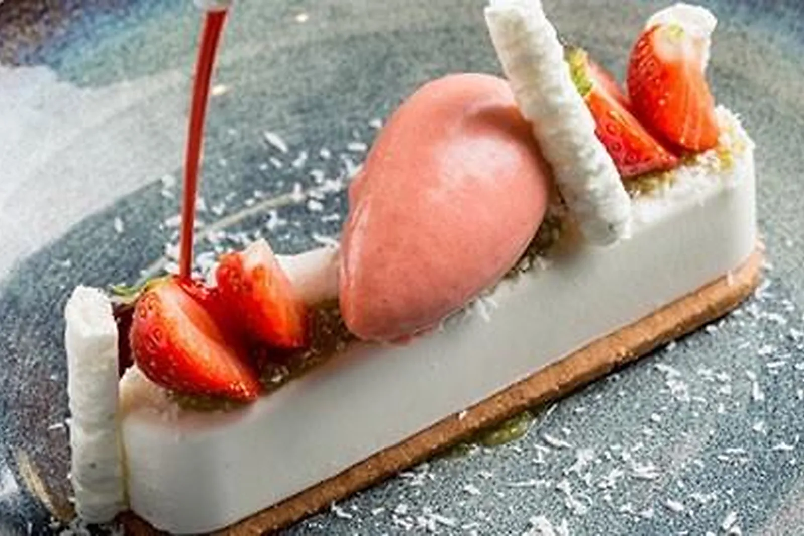 Cafés et Restaurants, RESTAURANTS - SURESNES (HAUTS-DE-SEINE) : BISTROT LA HAUT