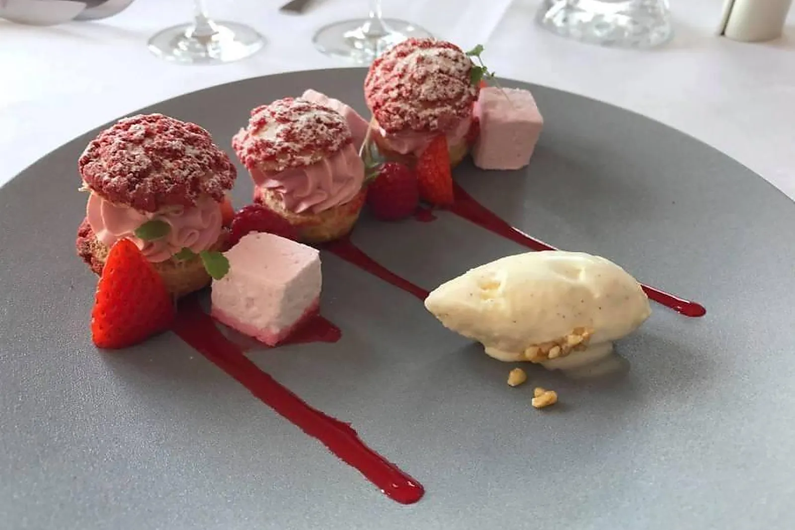 Cafés et Restaurants, RESTAURANTS - THIONVILLE (MOSELLE) : AUX POULBOTS GOURMETS