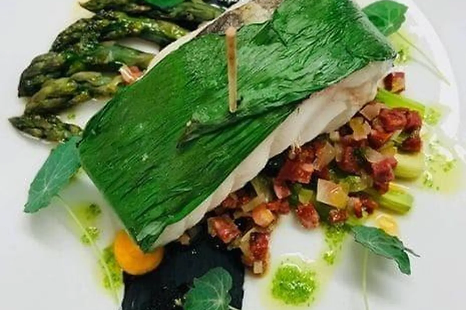 Cafés et Restaurants, RESTAURANTS - TOULOUSE (HAUTE-GARONNE) : AUX PIEDS SOUS LA TABLE