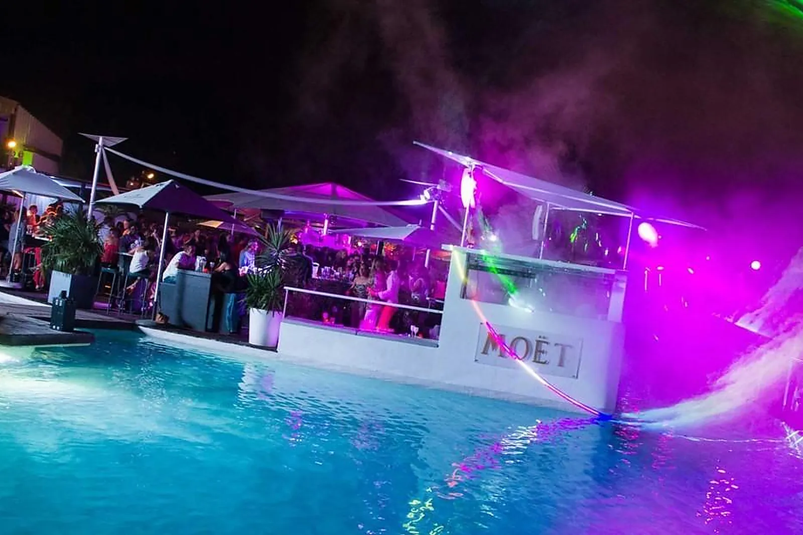 Cafés et Restaurants, RESTAURANTS - TOULOUSE (HAUTE-GARONNE) : LA VOILE BLANCHE