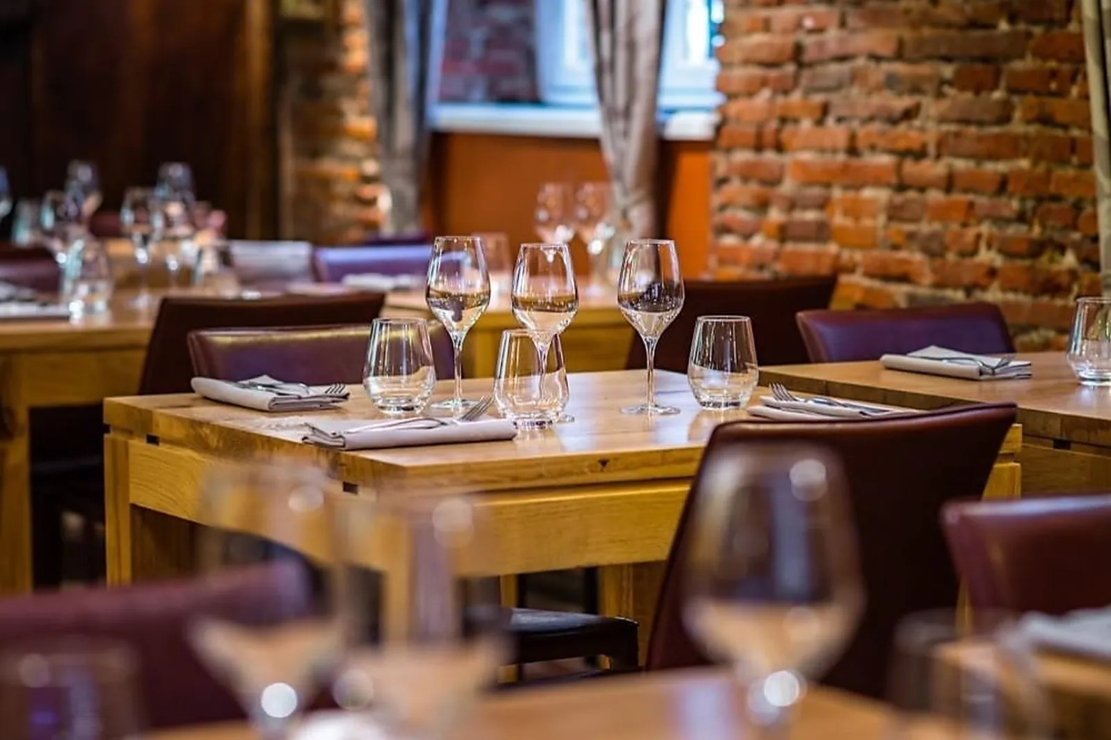 Cafés et Restaurants, RESTAURANTS - TOULOUSE (HAUTE-GARONNE) : LE GENTY MAGRE