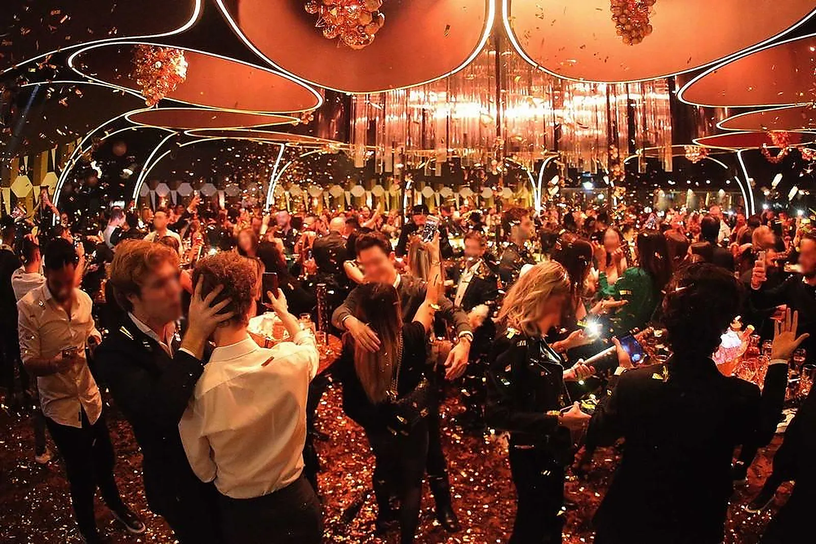 Cafés et Restaurants, RESTAURANTS - TOULOUSE (HAUTE-GARONNE) : MA BICHE SUR LE TOIT