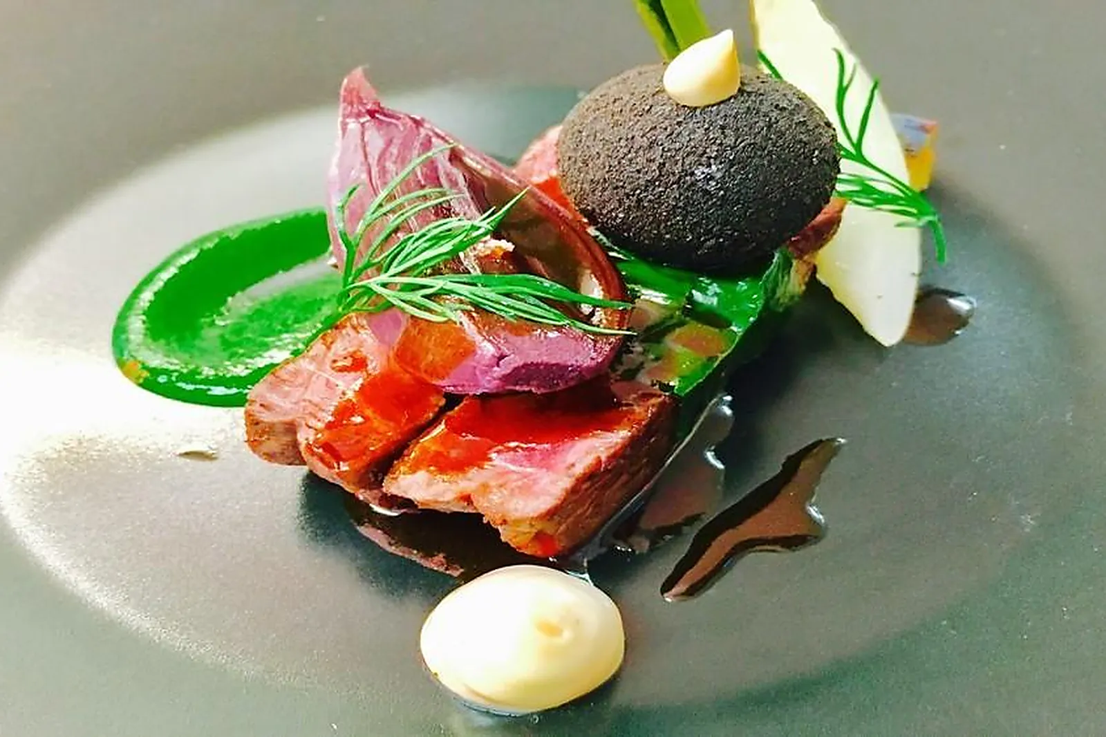 Cafés et Restaurants, RESTAURANTS - TOURNEMIRE (CANTAL) : LA PETITE GRANGE