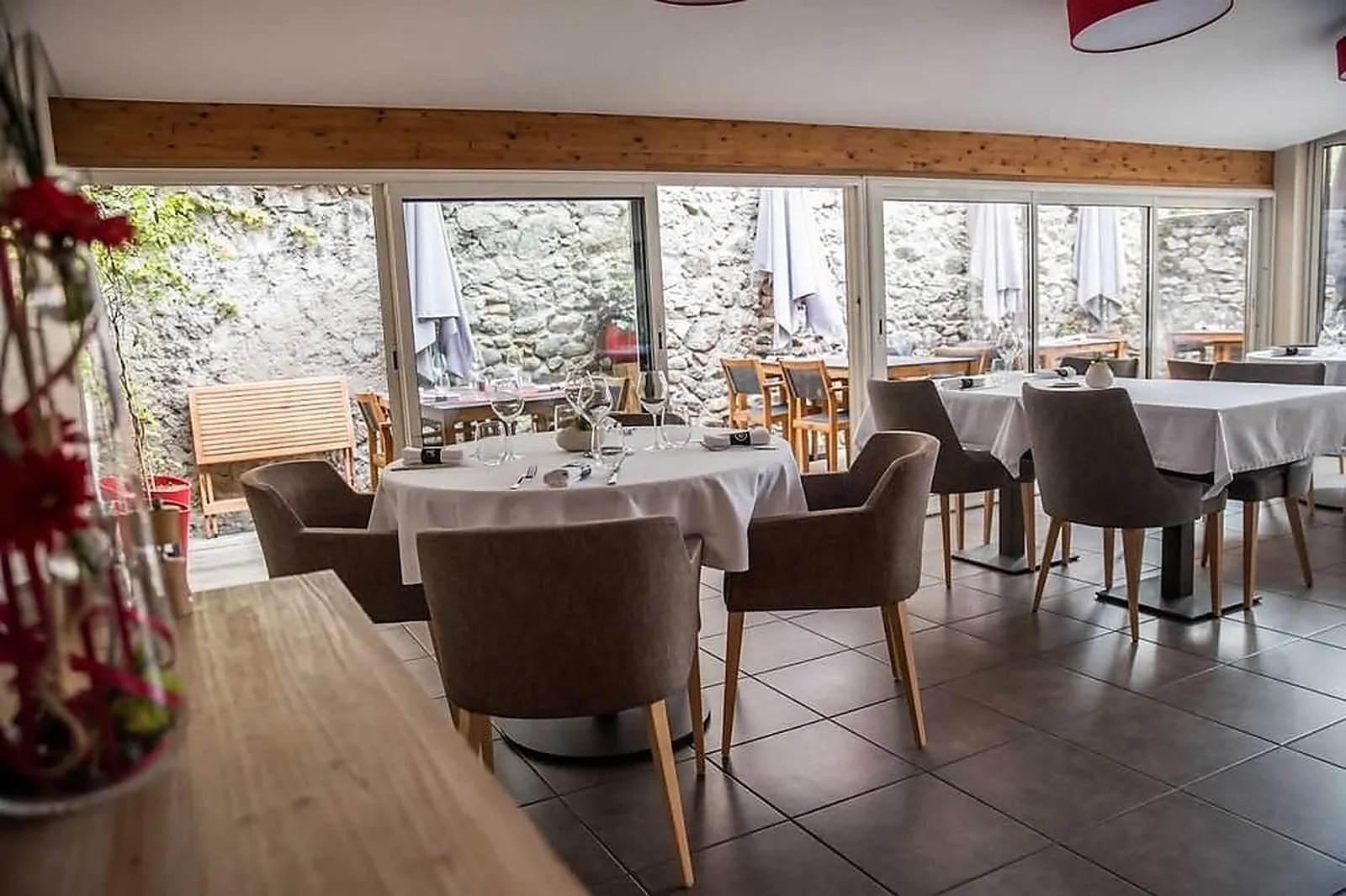 Cafés et Restaurants, RESTAURANTS - TOURNON-SUR-RHONE (ARDÈCHE) : LE CERISIER