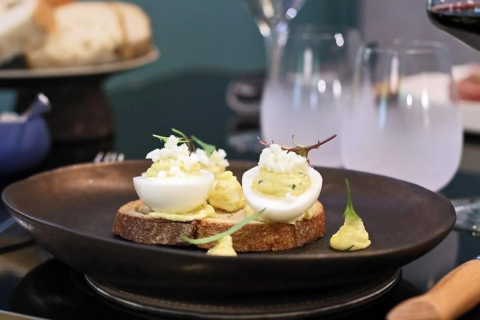 Cafés et Restaurants, RESTAURANTS - TOURNUS (SAÔNE-ET-LOIRE) : RESTAURANT GREUZE