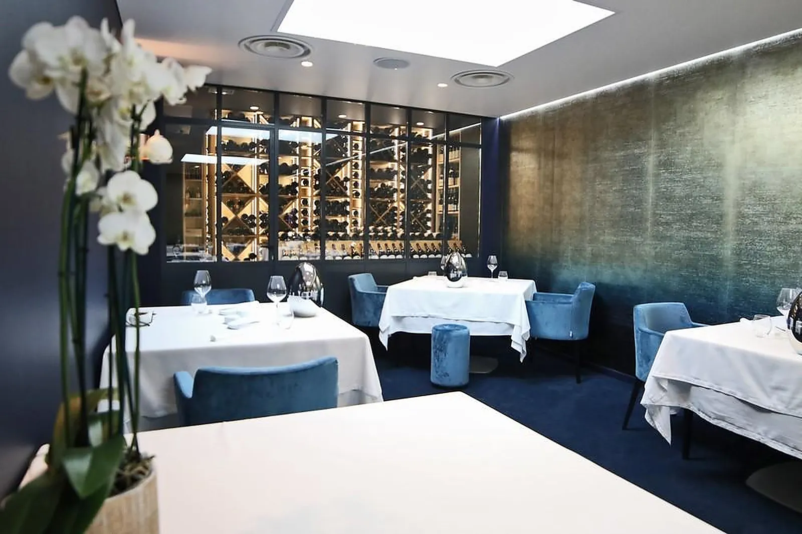 Cafés et Restaurants, RESTAURANTS - TOURNUS (SAÔNE-ET-LOIRE) : RESTAURANT GREUZE