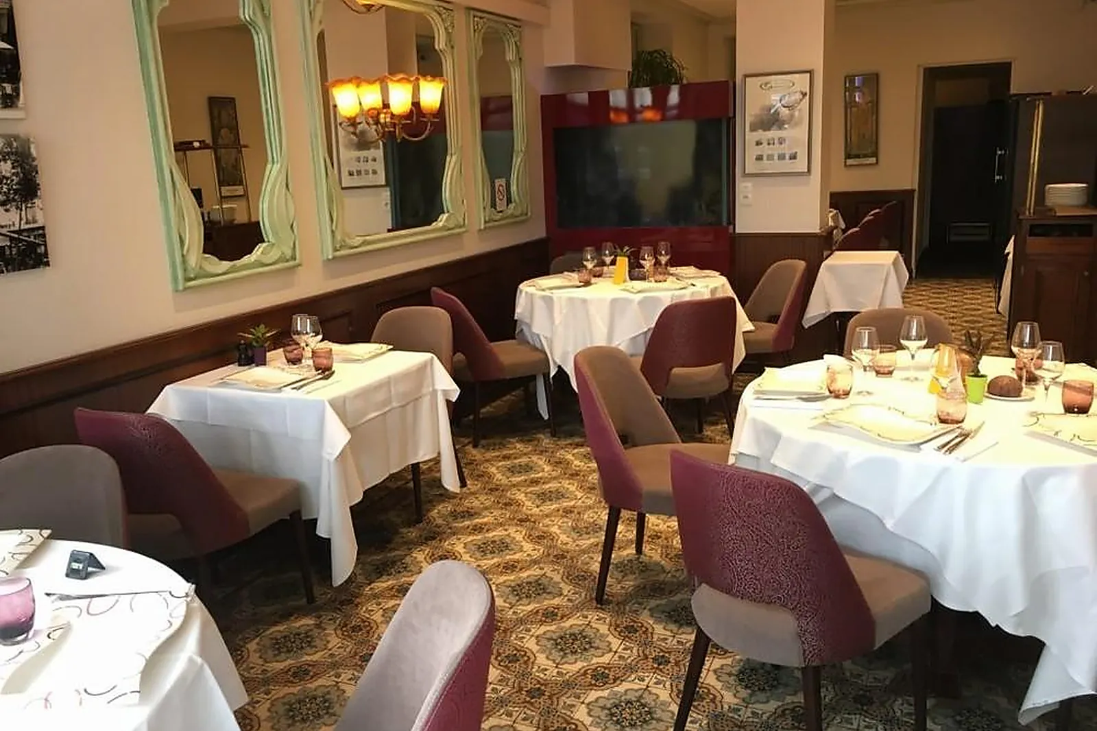 Cafés et Restaurants, RESTAURANTS - TOURS (INDRE-ET-LOIRE) : LA CHOPE