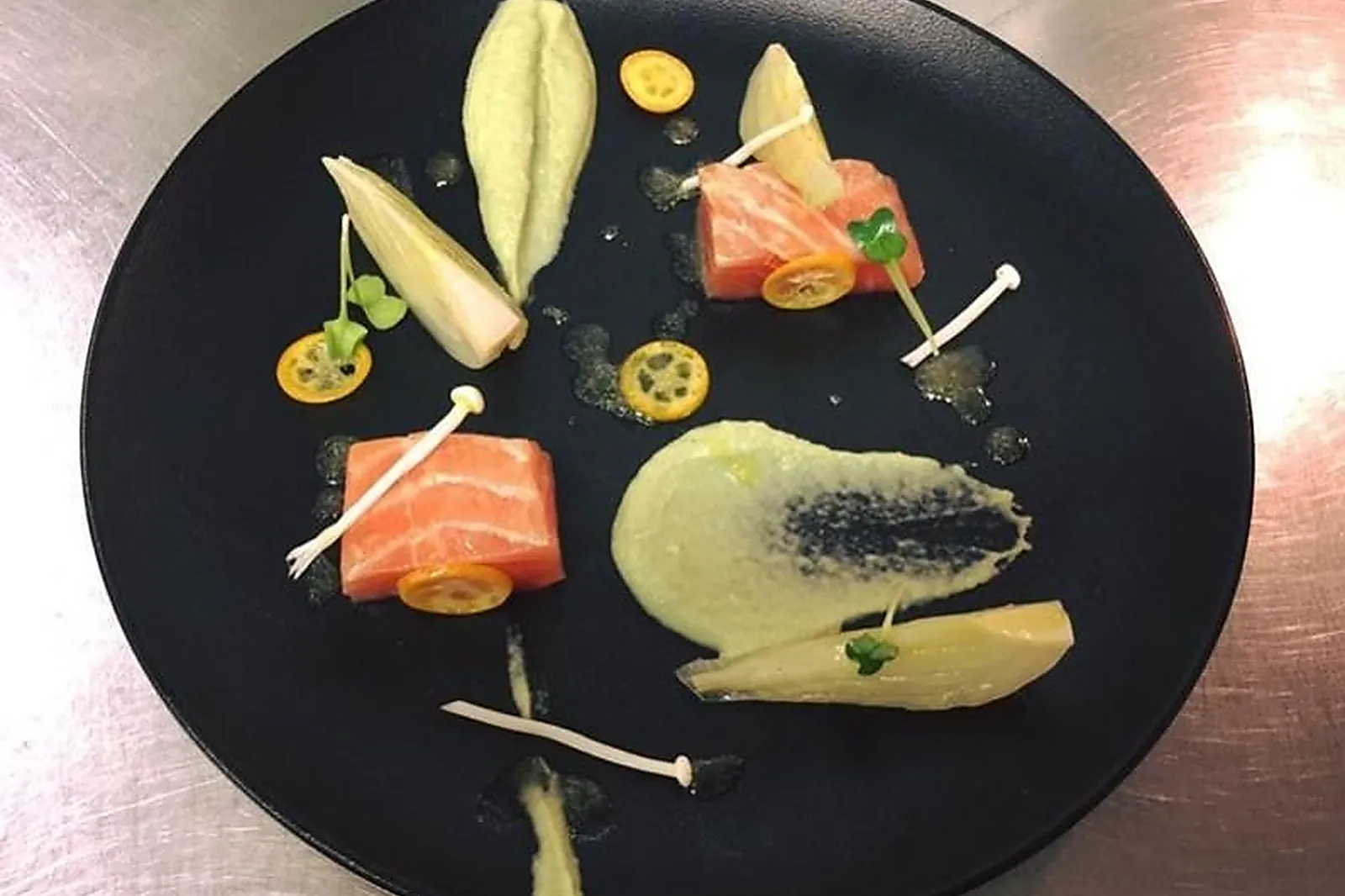 Cafés et Restaurants, RESTAURANTS - TOURS (INDRE-ET-LOIRE) : LA DEUVALIÈRE