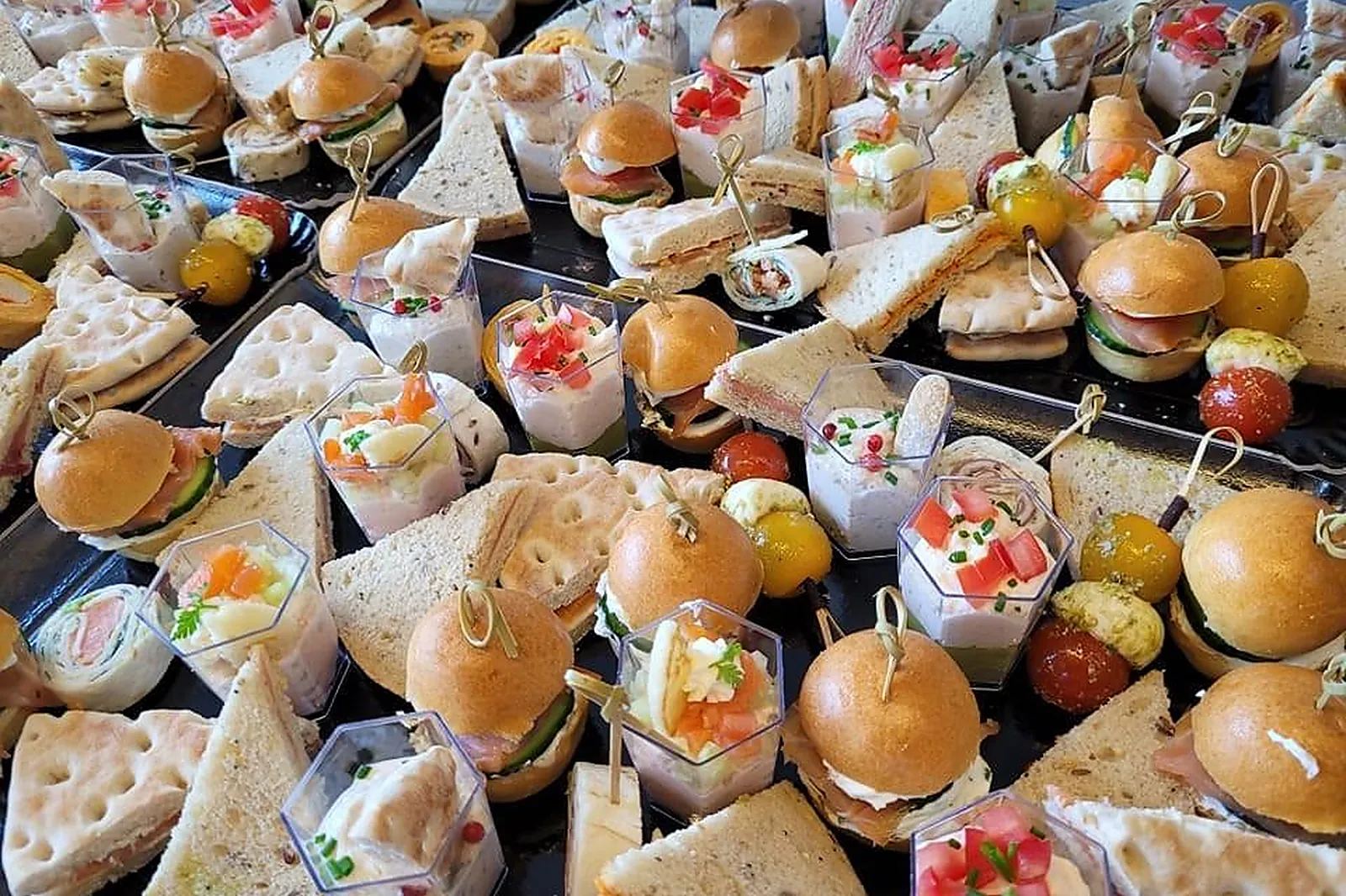 Cafés et Restaurants, RESTAURANTS - TOURS (INDRE-ET-LOIRE) : LE MARCHÉ GOURMAND