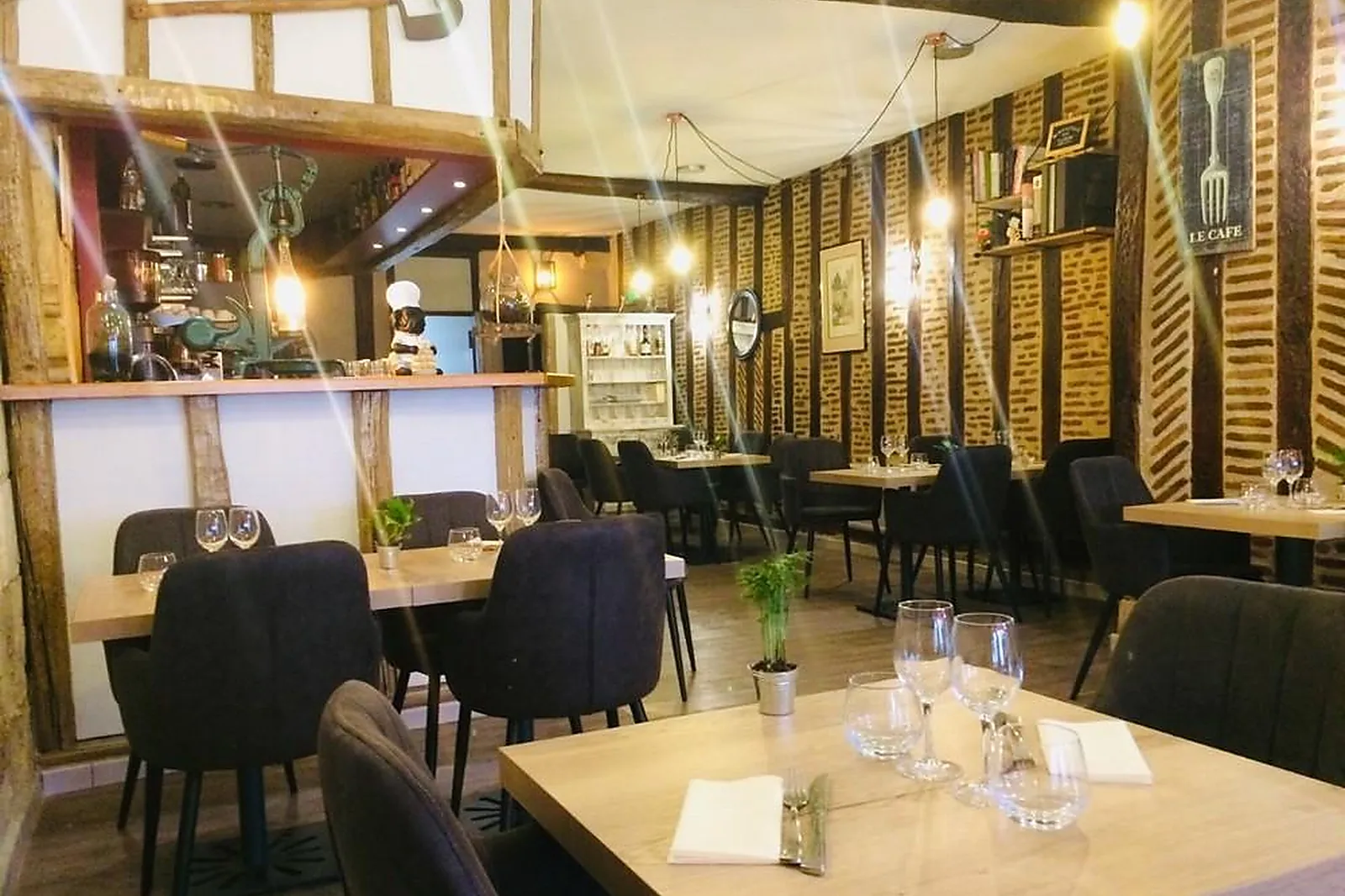 Cafés et Restaurants, RESTAURANTS - TOURS (INDRE-ET-LOIRE) : LE TURON