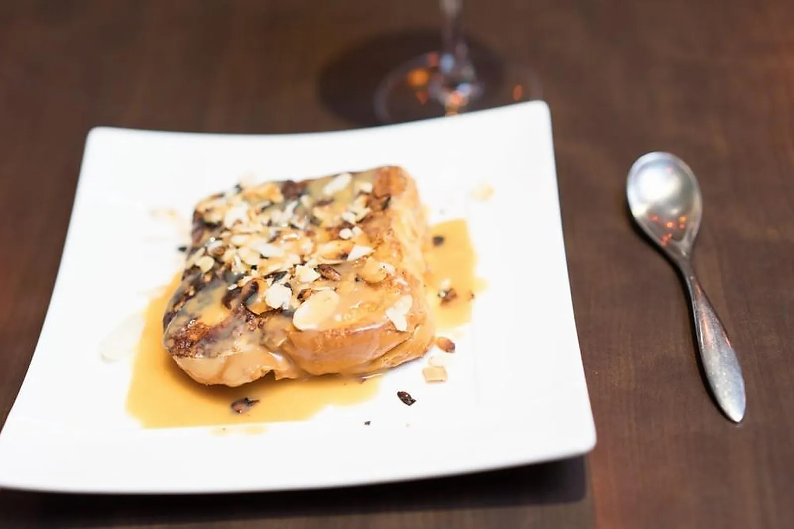 Cafés et Restaurants, RESTAURANTS - TOURS (INDRE-ET-LOIRE) : Ô LIEUDIT VIN