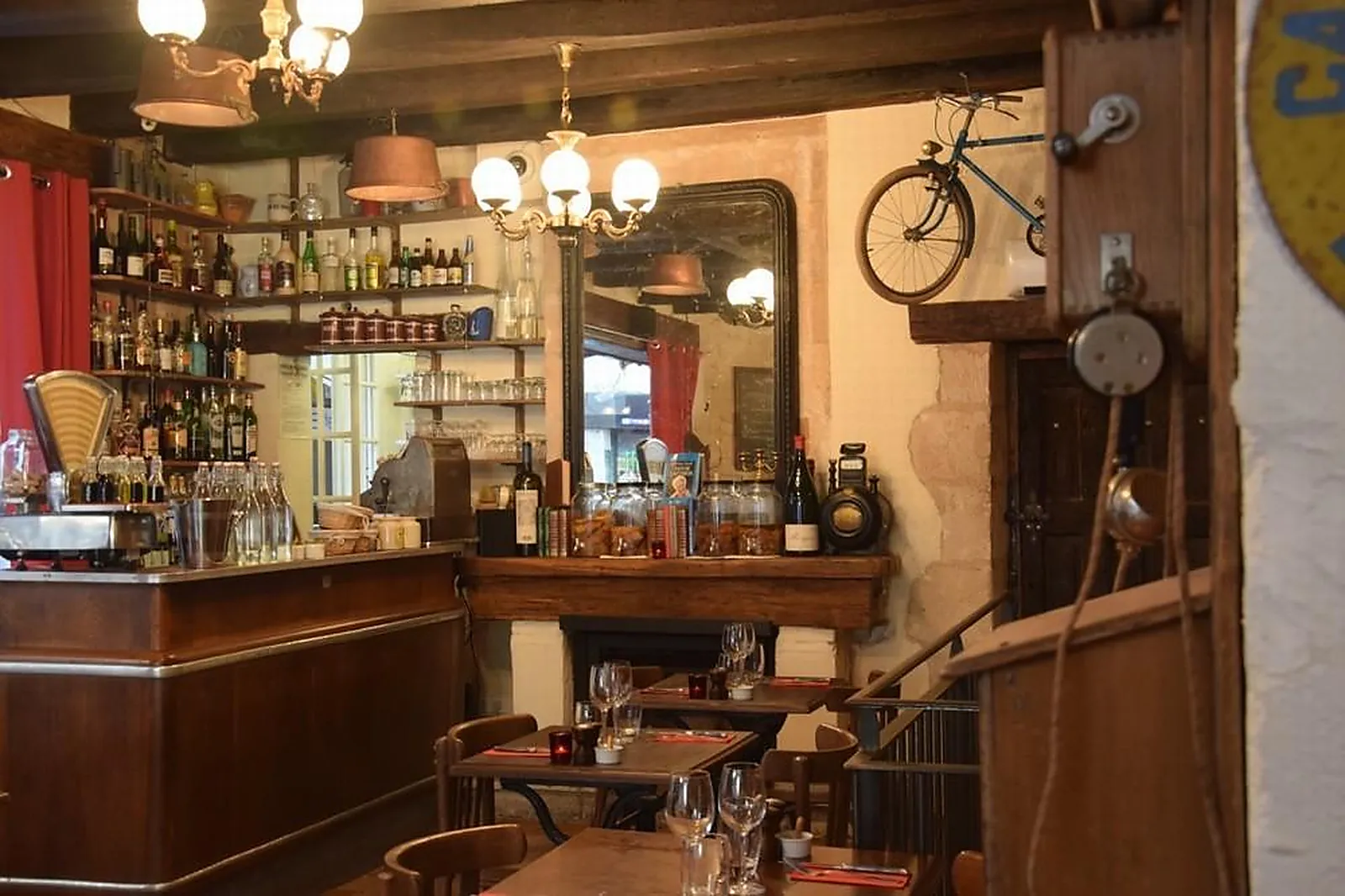 Cafés et Restaurants, RESTAURANTS - TOURS (INDRE-ET-LOIRE) : RESTAURANT DAGOBERT