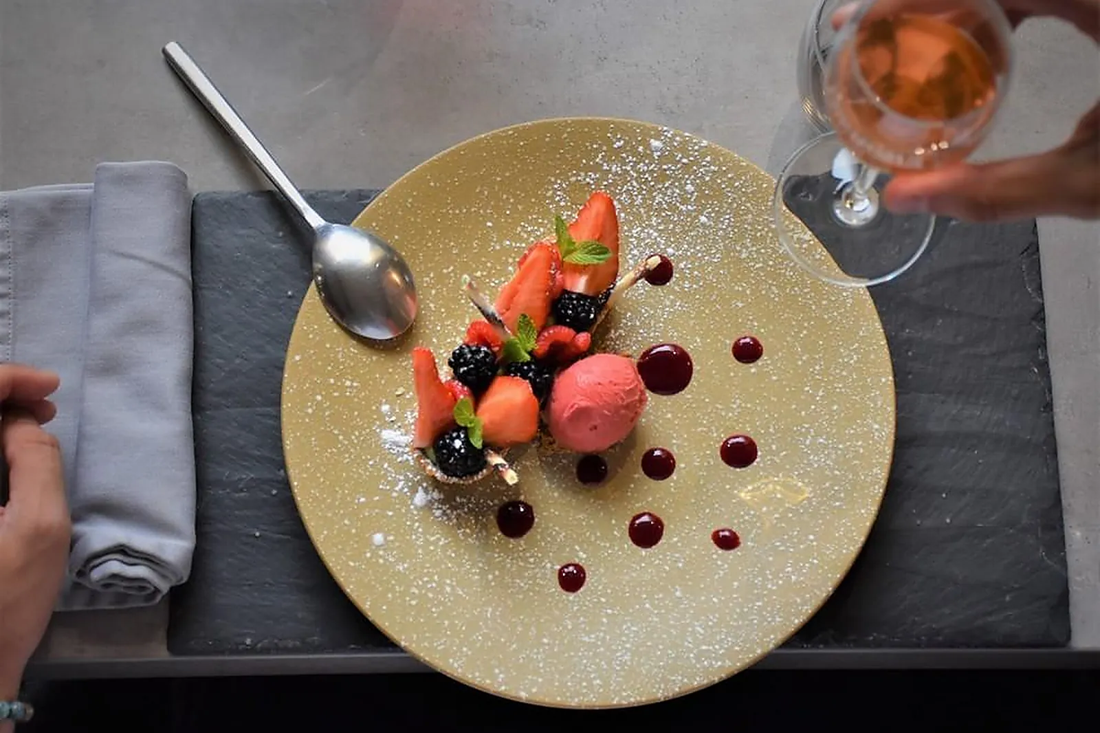 Cafés et Restaurants, RESTAURANTS - TROYES (AUBE) : LE DAMIER