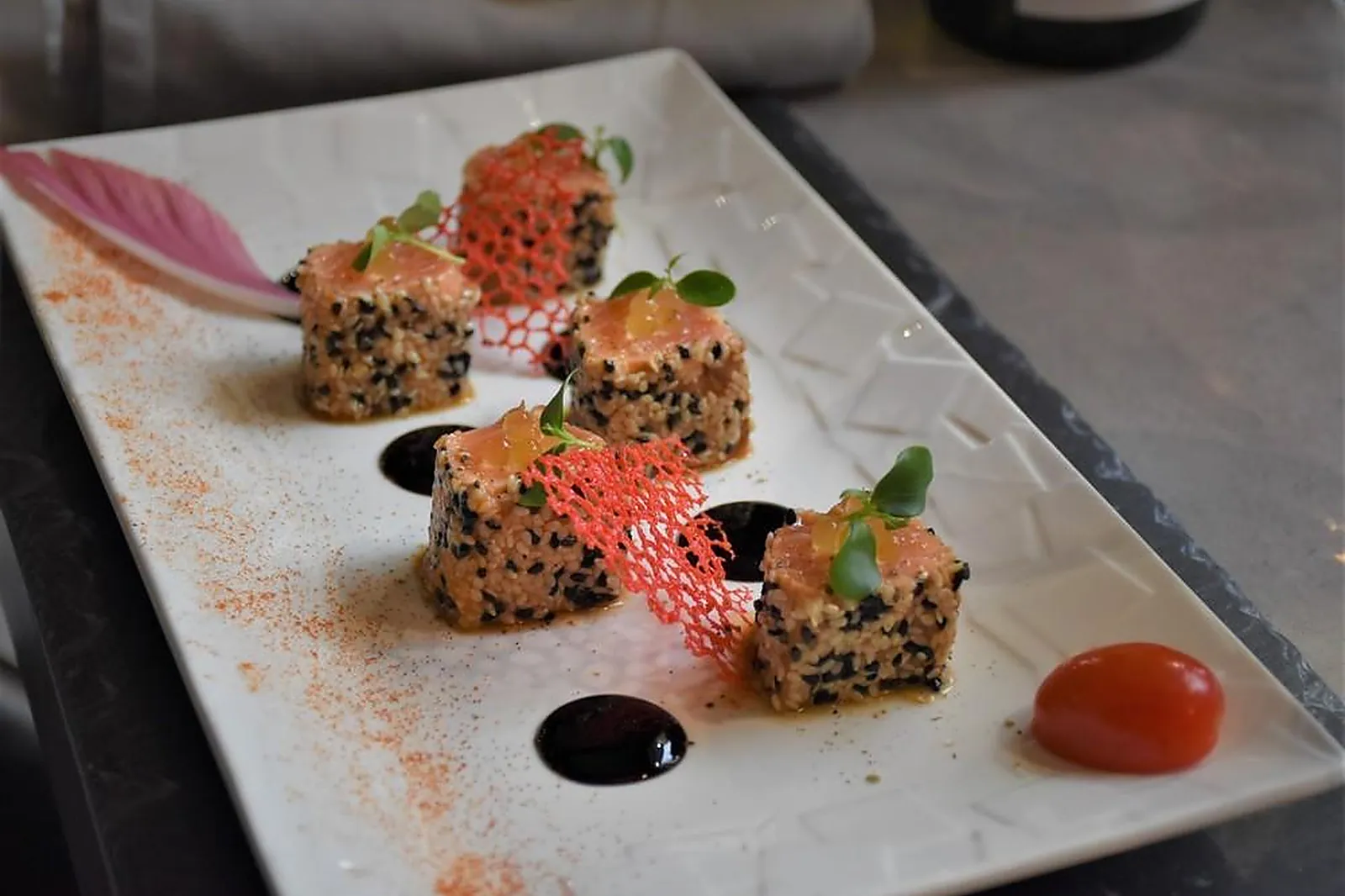 Cafés et Restaurants, RESTAURANTS - TROYES (AUBE) : LE DAMIER