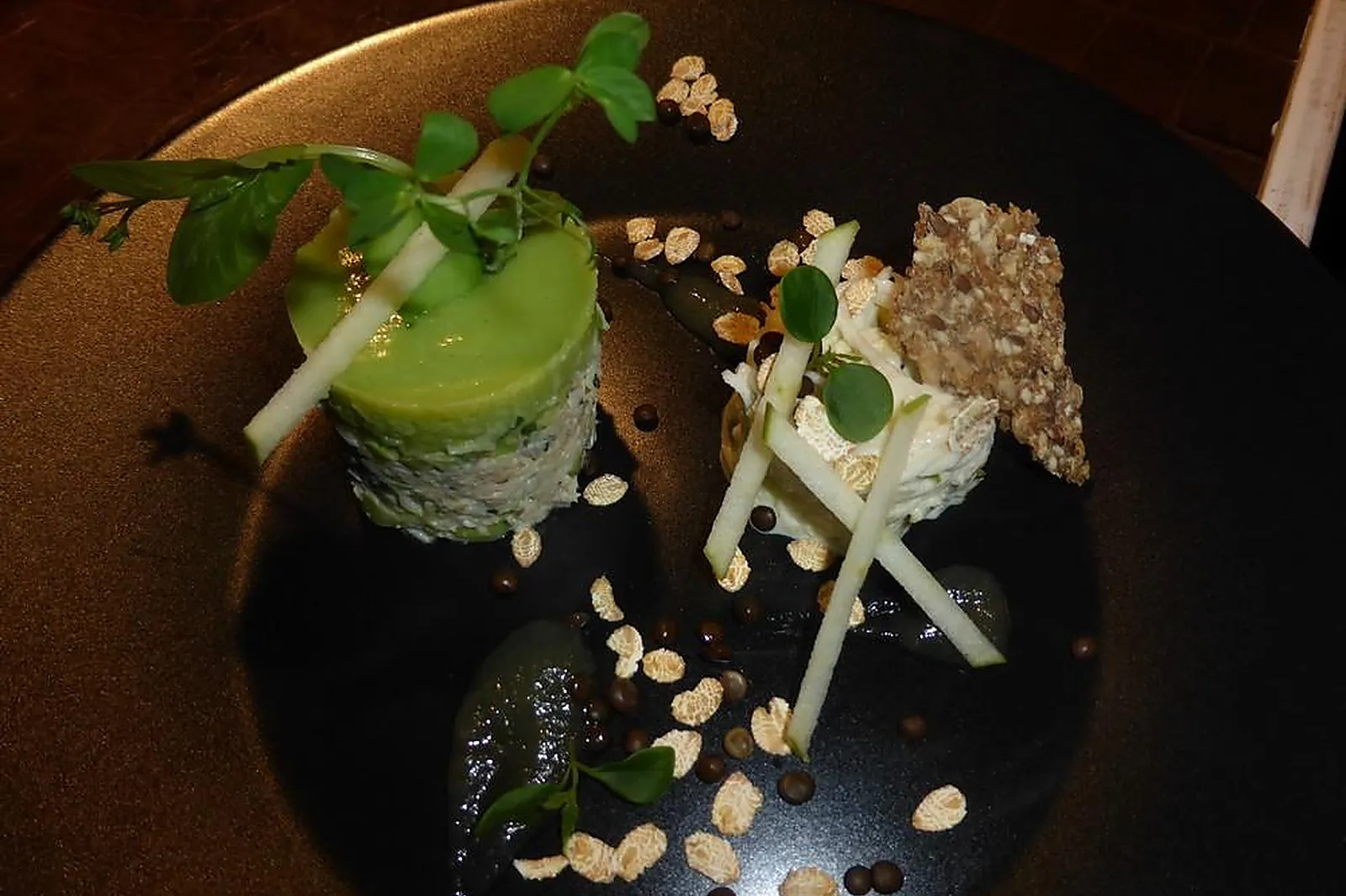 Cafés et Restaurants, RESTAURANTS - TUSSON (CHARENTE) : LE COMPOSTELLE