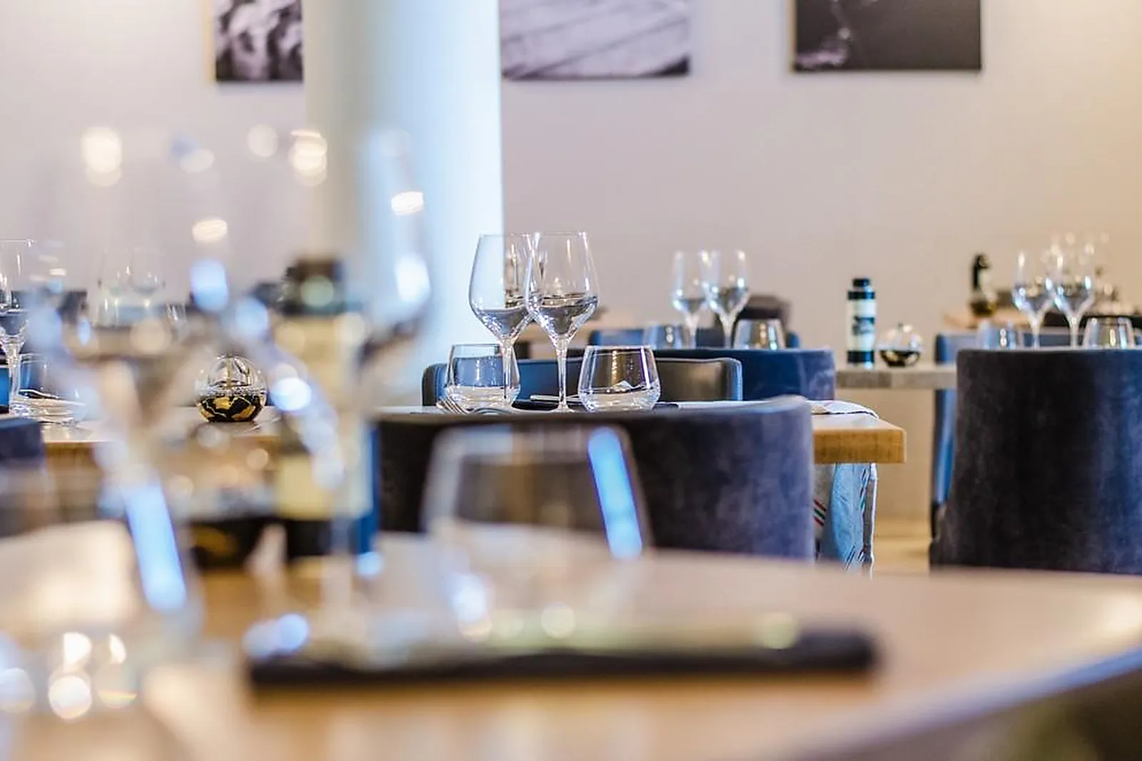 Cafés et Restaurants, RESTAURANTS - VAISON-LA-ROMAINE (VAUCLUSE) : MAISONS DUO