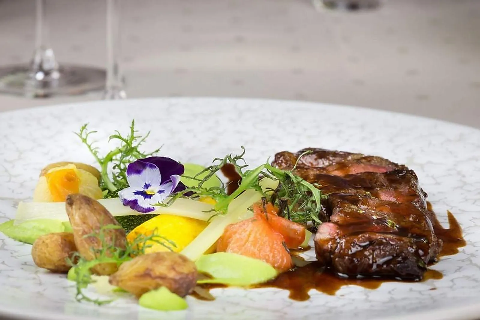 Cafés et Restaurants, RESTAURANTS - VALS-LES-BAINS (ARDÈCHE) : LE VIVARAIS