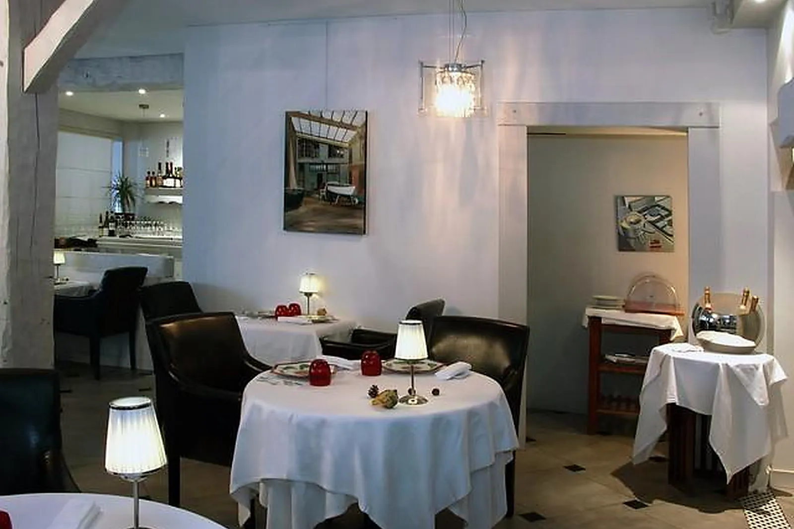 Cafés et Restaurants, RESTAURANTS - VARAVILLE (CALVADOS) : AU PIED DES MARAIS