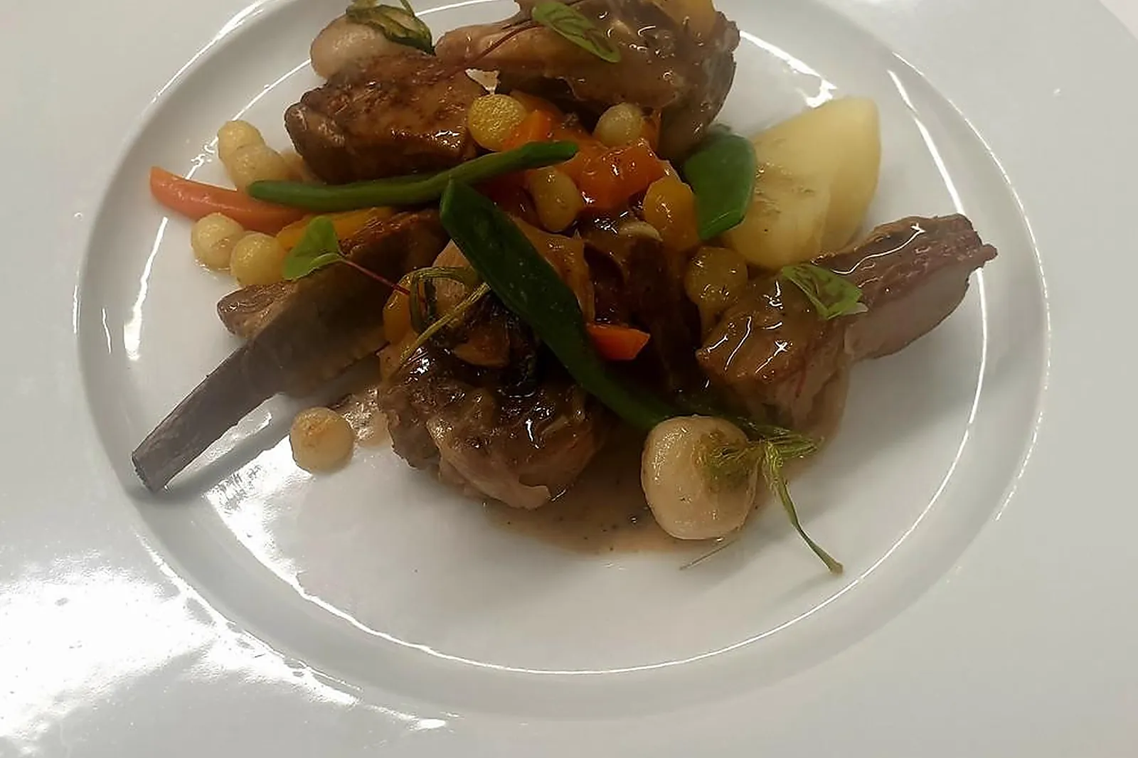 Cafés et Restaurants, RESTAURANTS - VARAVILLE (CALVADOS) : AU PIED DES MARAIS