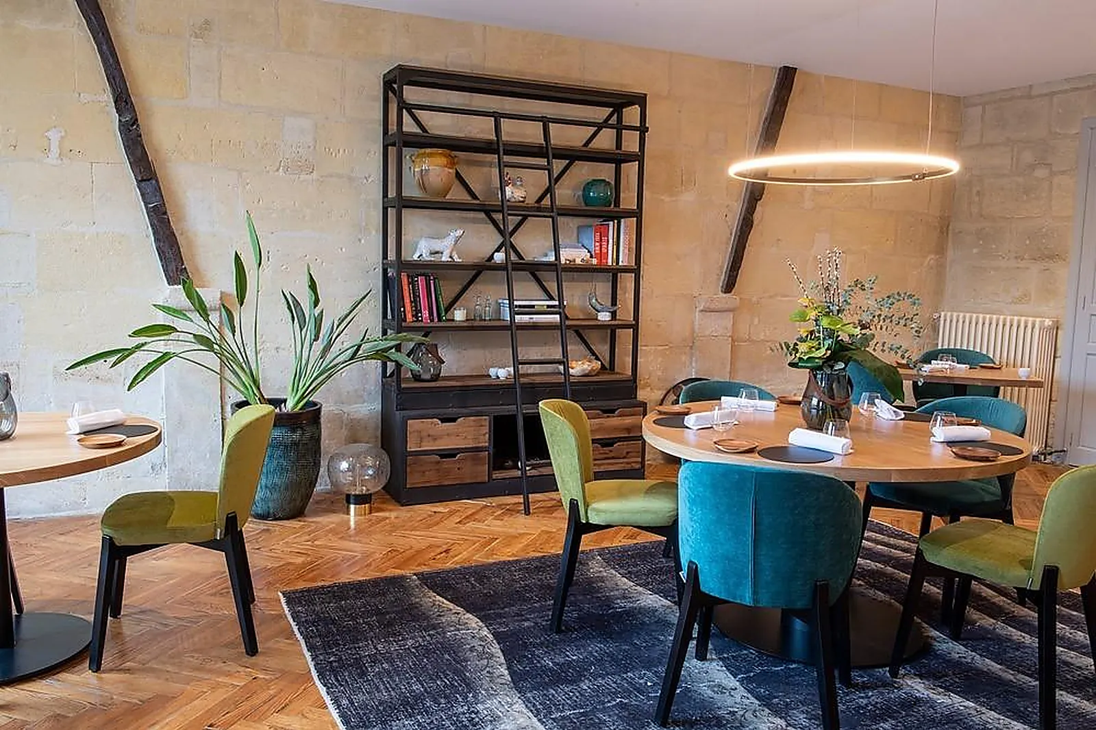 Cafés et Restaurants, RESTAURANTS - VAYRES (GIRONDE) : RESTAURANT LUNE