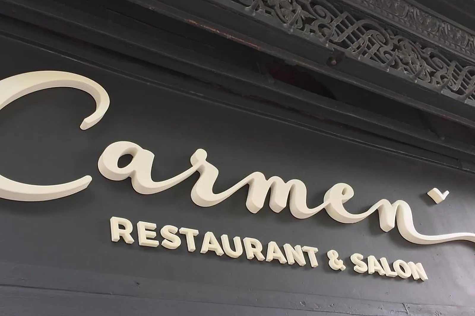 Cafés et Restaurants, RESTAURANTS - VERSAILLES (YVELINES) : CARMEN RESTAURANT ET SALON