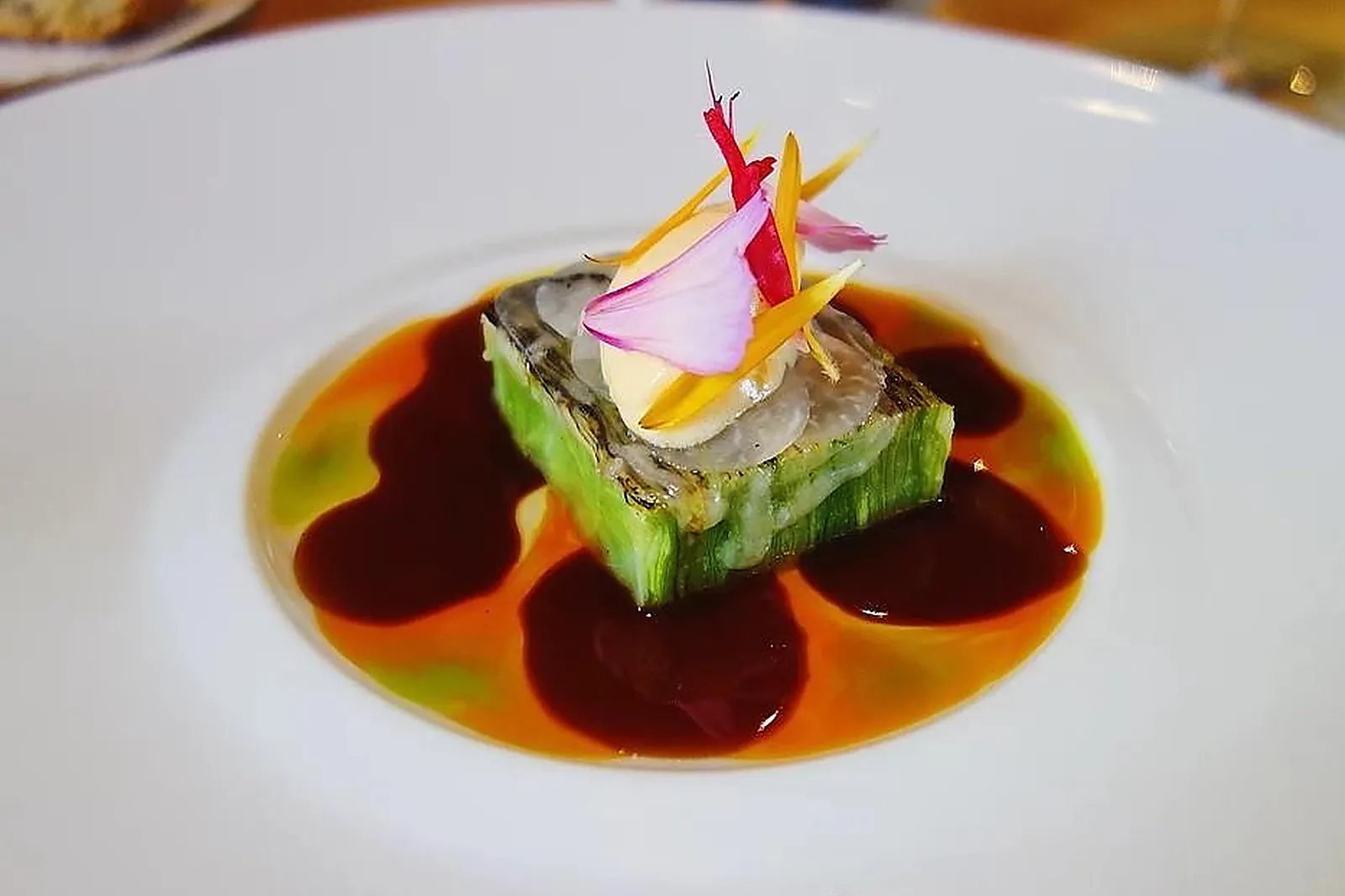 Cafés et Restaurants, RESTAURANTS - VERSAILLES (YVELINES) : LA TABLE DU 11