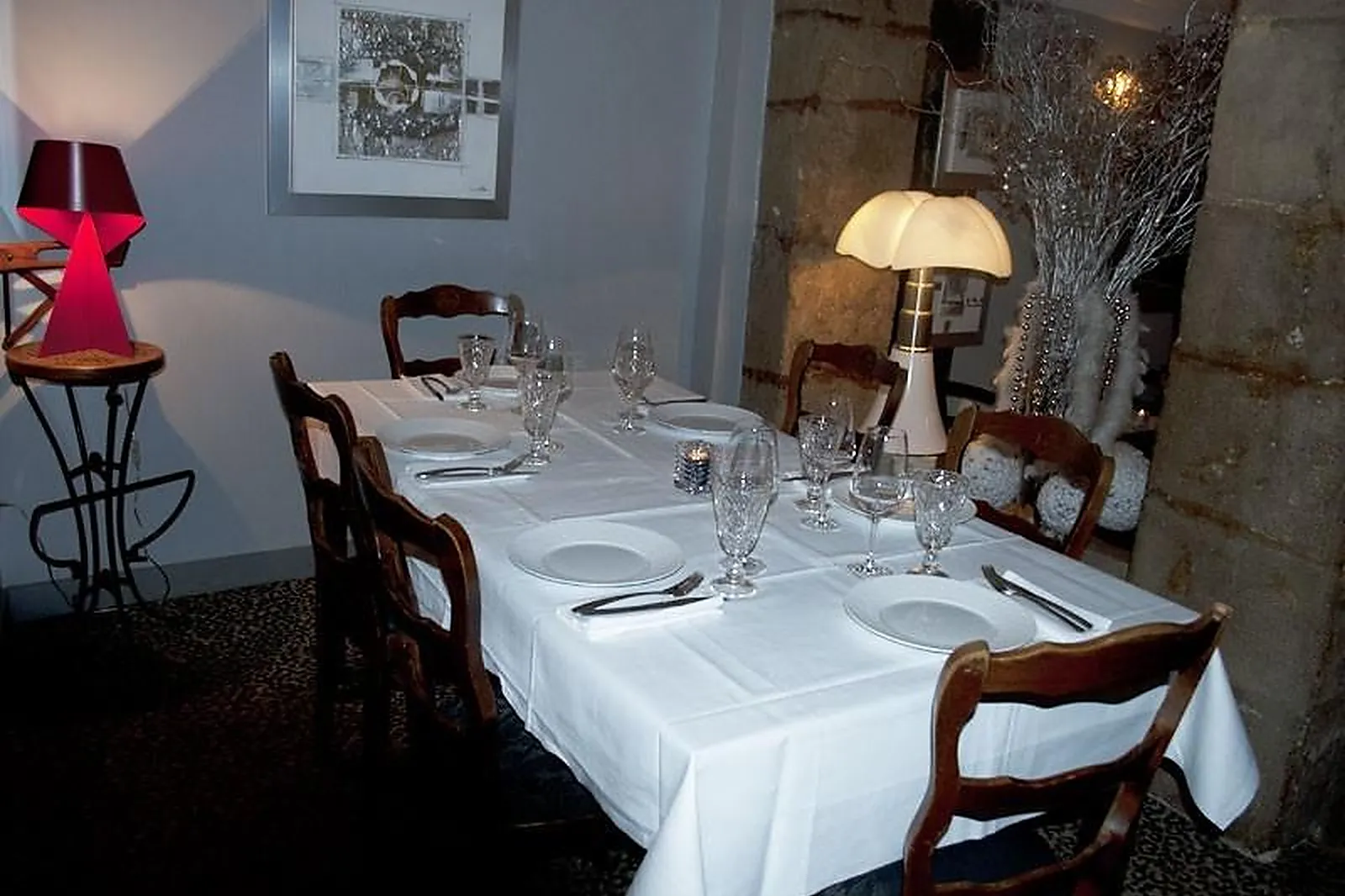 Cafés et Restaurants, RESTAURANTS - VERSAILLLES (YVELINES) : LES TROIS MARCHES