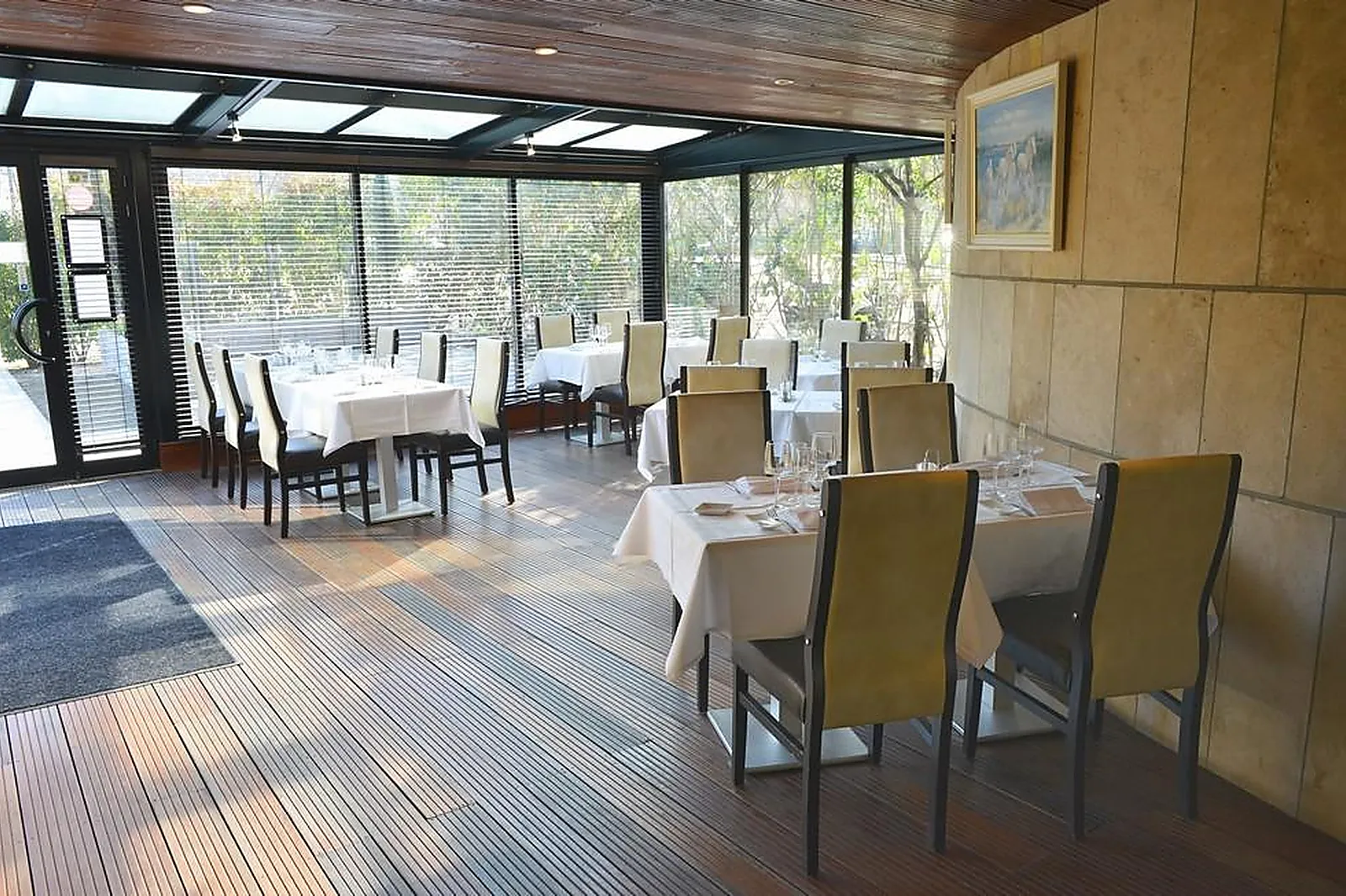 Cafés et Restaurants, RESTAURANTS - VILLENEUVE-LA-GARENNE (HAUTS-DE-SEINE) : LES CHANTERAINES