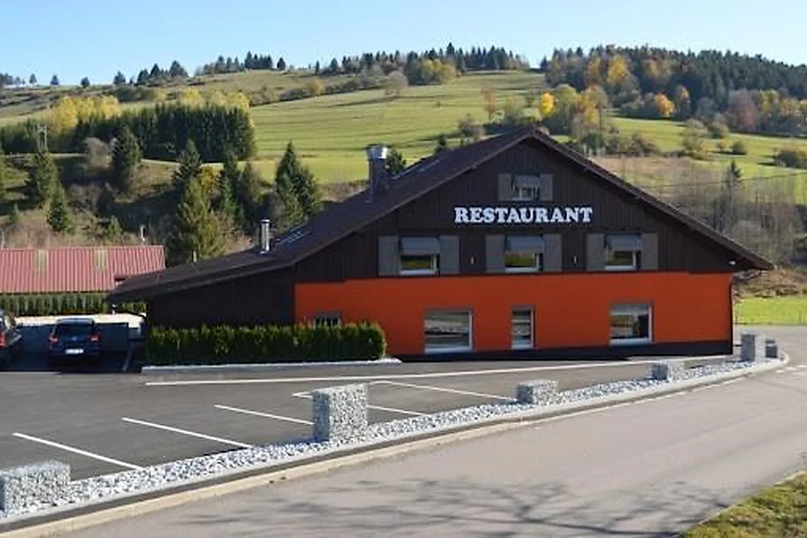 Cafés et Restaurants, RESTAURANTS - VILLE DU PONT (DOUBS) : RESTAURANT ENTRE ROCHES