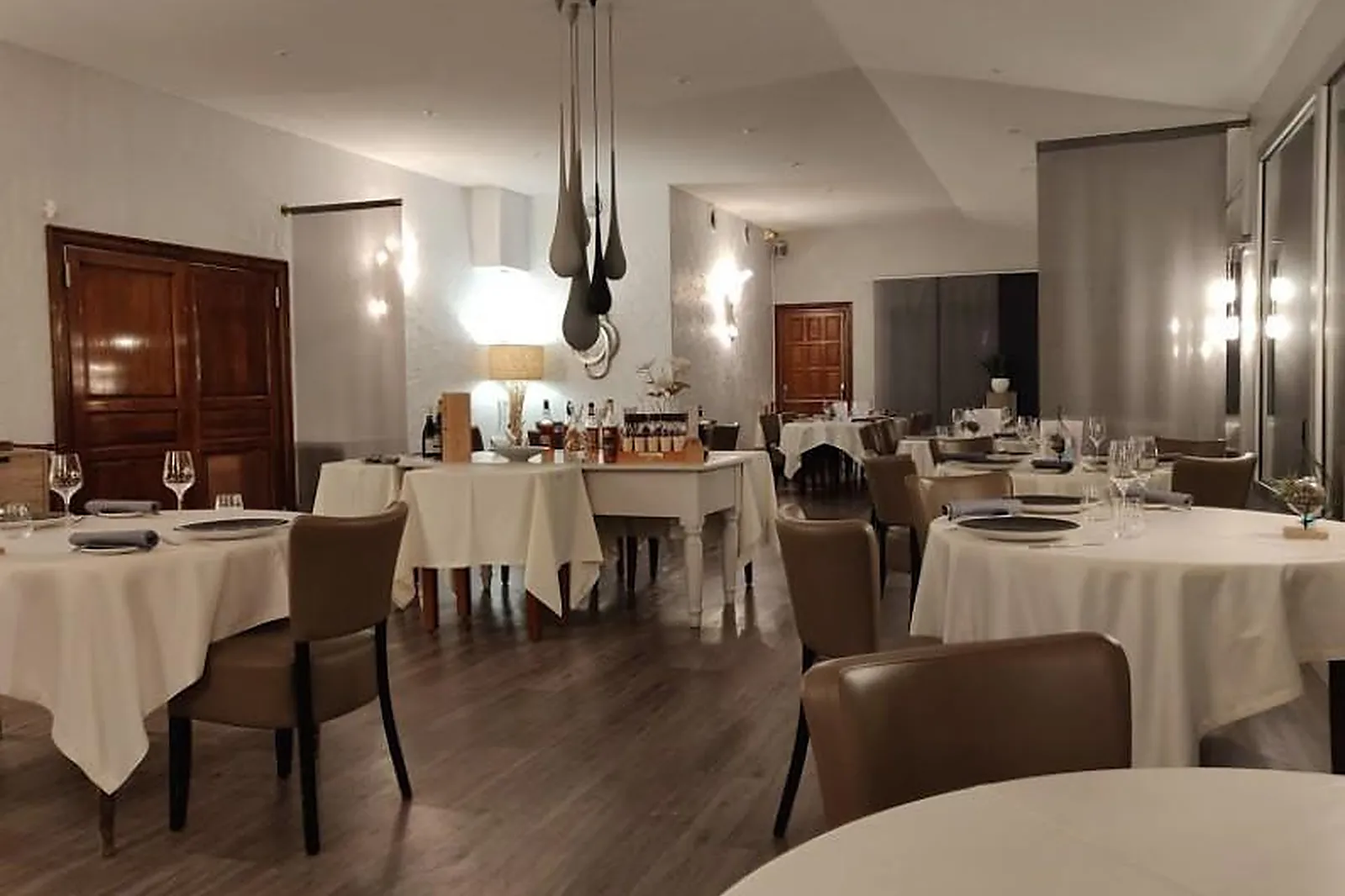 Cafés et Restaurants, RESTAURANTS - VIRIGNIN (AIN) : LA FINE FOURCHETTE