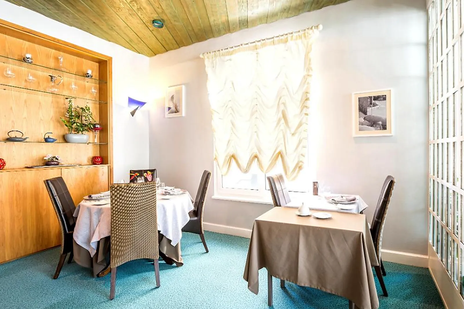 Cafés et Restaurants, RESTAURANTS - YSSINGEAUX (HAUTE-LOIRE) : LE BOURBON