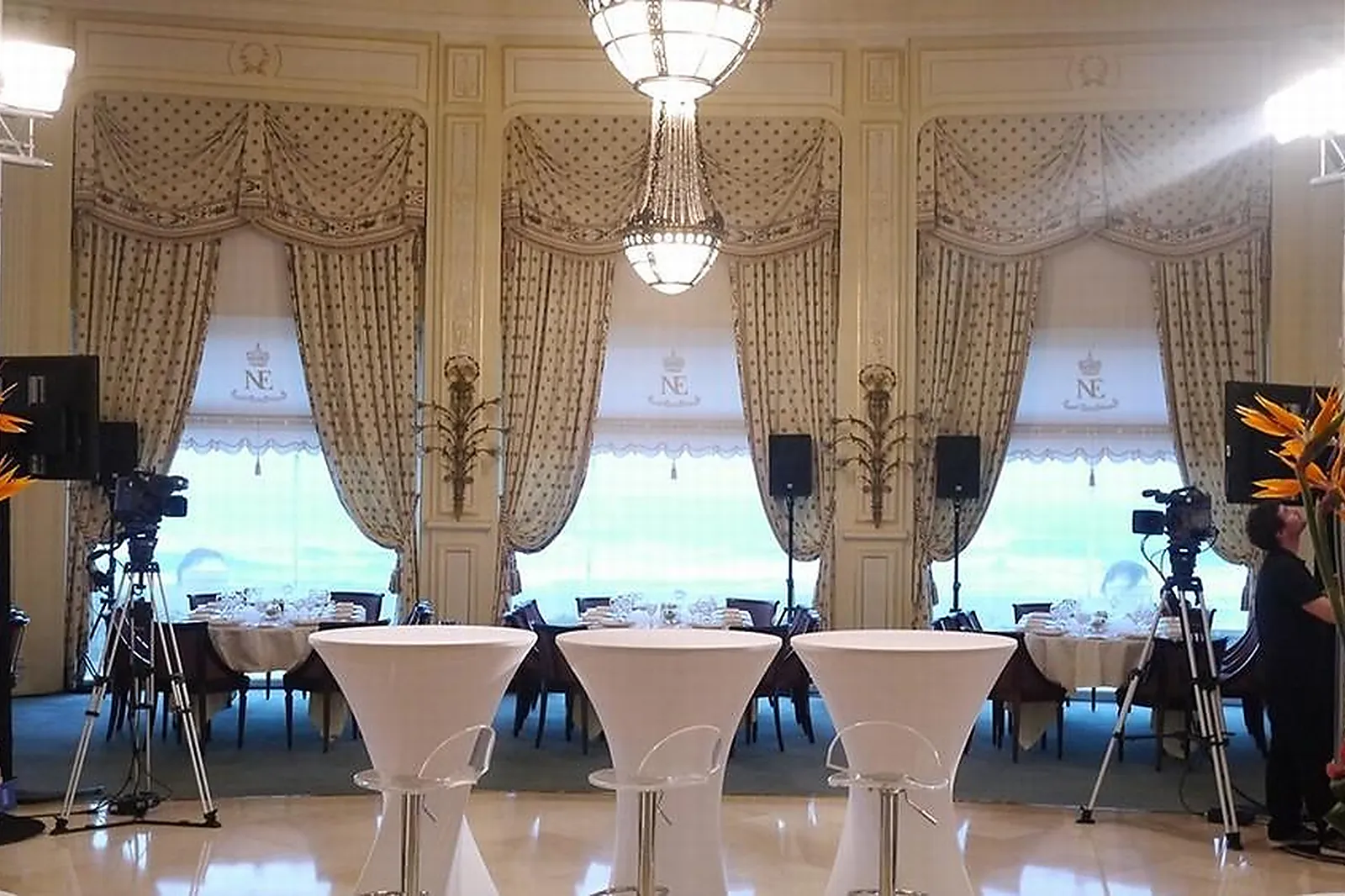 Prestataire Technique Audiovisuel, SONORISATION - VIDÉO - BIARRITZ (PYRÉNÉES-ATLANTIQUES) : ACE EVENT