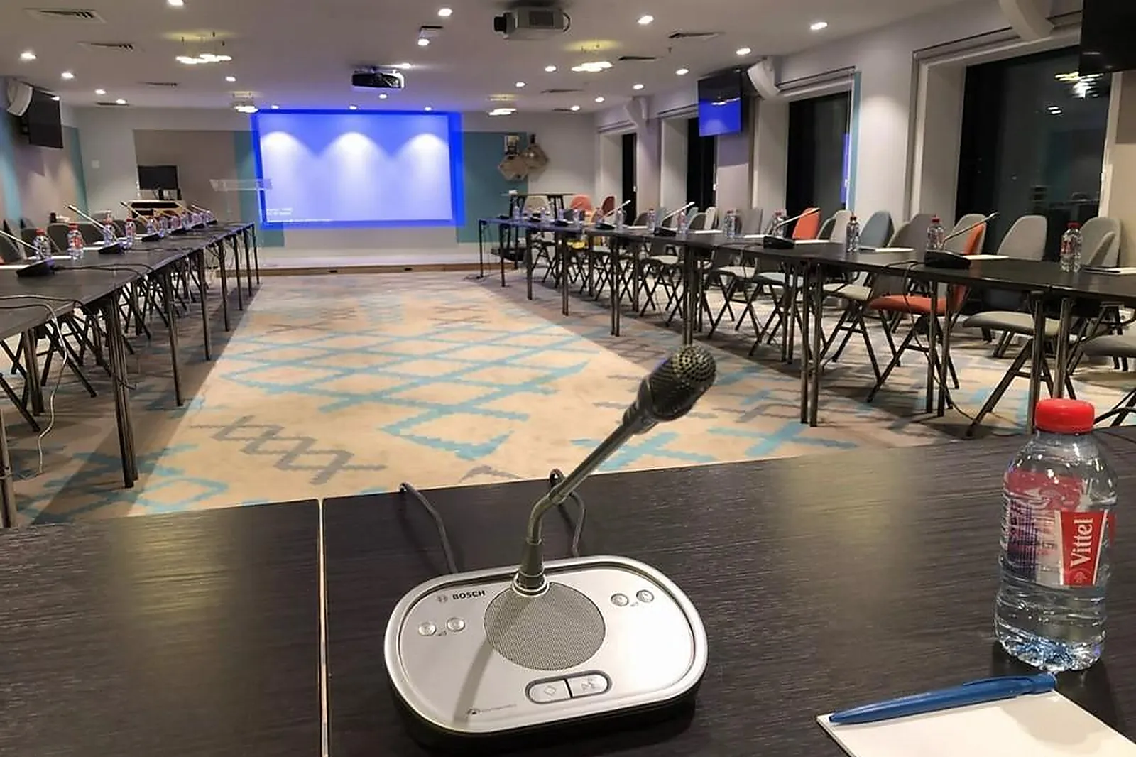 Prestataire Technique Audiovisuel, SONORISATION - VIDÉO - FONTENAY-SOUS-BOIS (VAL-DE-MARNE) : STARDUST GROUP