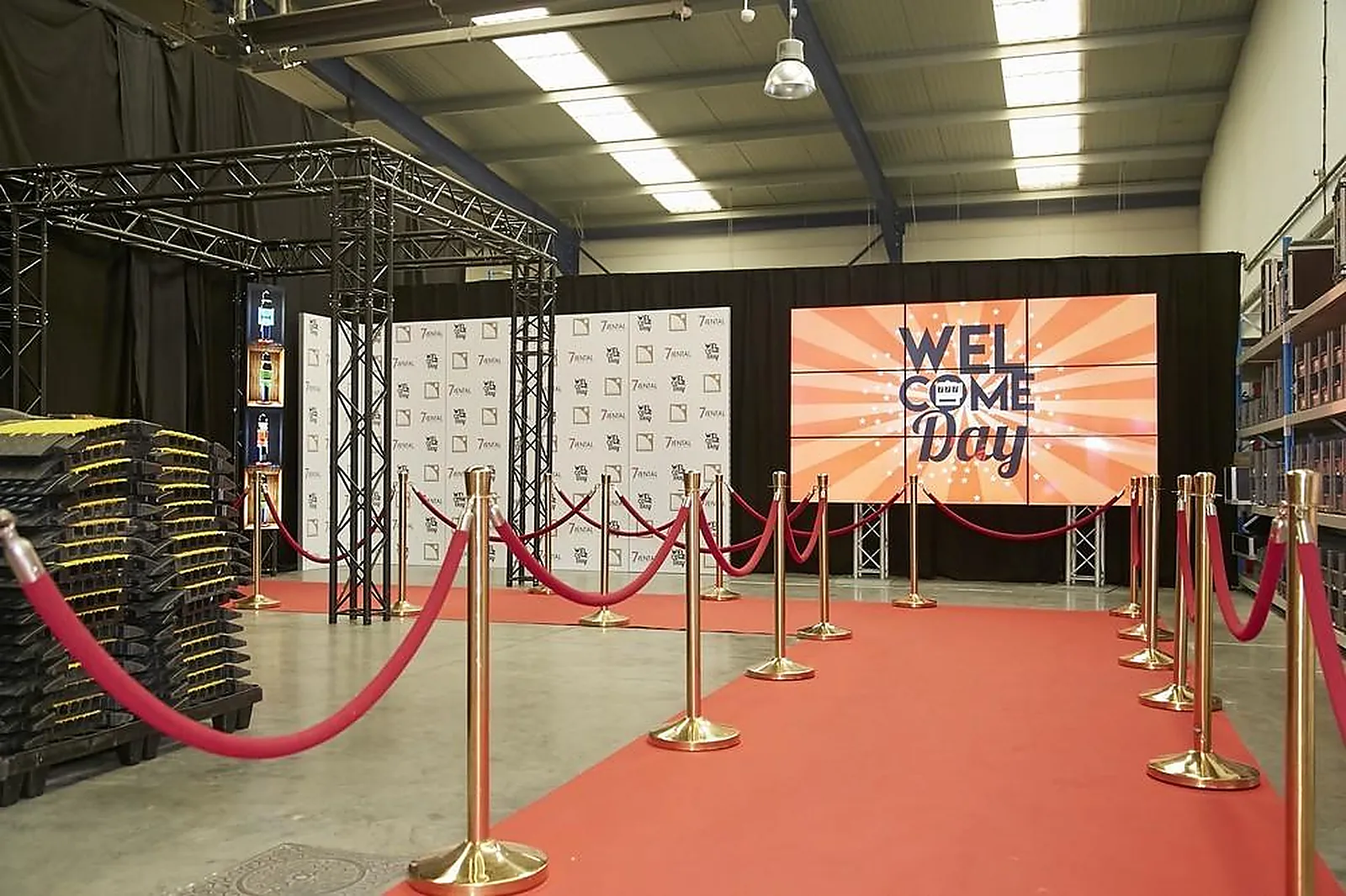 Prestataire Technique Audiovisuel, SONORISATION - VIDÉO - FRESNE-LES-MONTAUBAN (PAS-DE-CALAIS) : 7 RENTAL