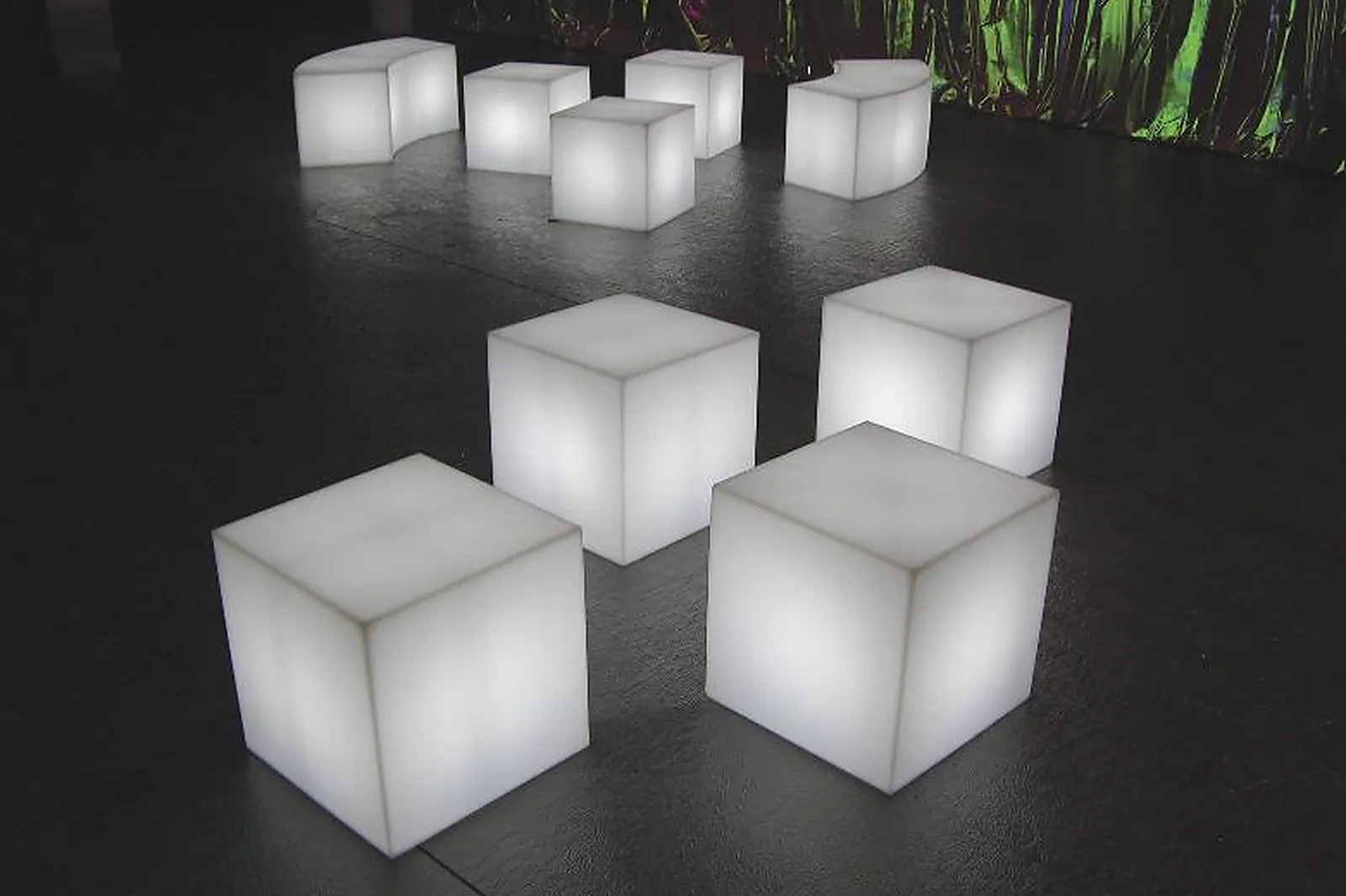 Prestataire Technique Audiovisuel, SONORISATION - VIDÉO - FRESNE-LES-MONTAUBAN (PAS-DE-CALAIS) : 7 RENTAL