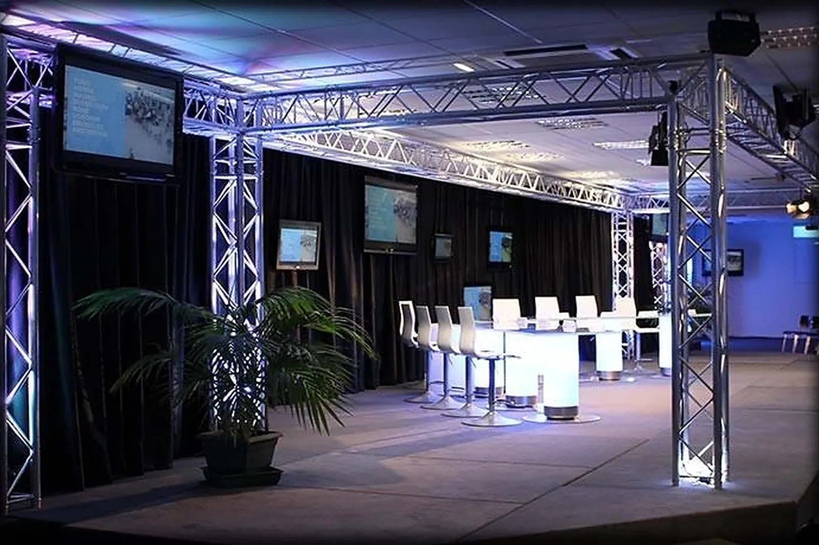 Prestataire Technique Audiovisuel, SONORISATION - VIDÉO - HÉROUVILLE-SAINT-CLAIR (CALVADOS) : AVENTECH