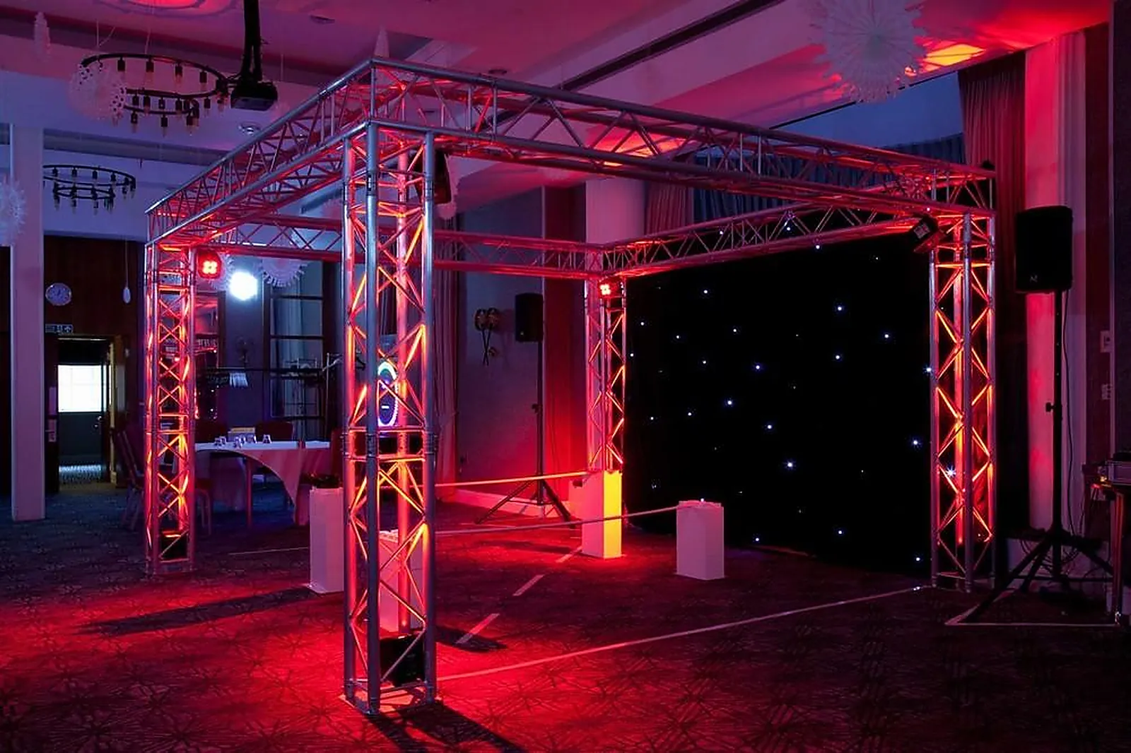 Prestataire Technique Audiovisuel, SONORISATION - VIDÉO - HYERES (VAR) : FULL EVENT