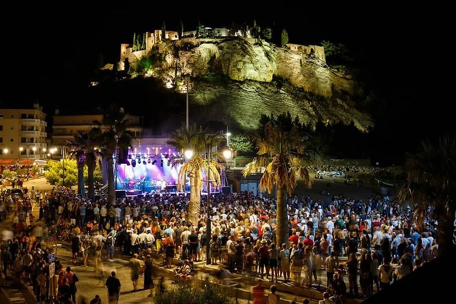 Scène, SONORISATION - VIDÉO - LES PENNES-MIRABEAU (BOUCHES-DU-RHÔNE) : TECHNI-SCÈNE